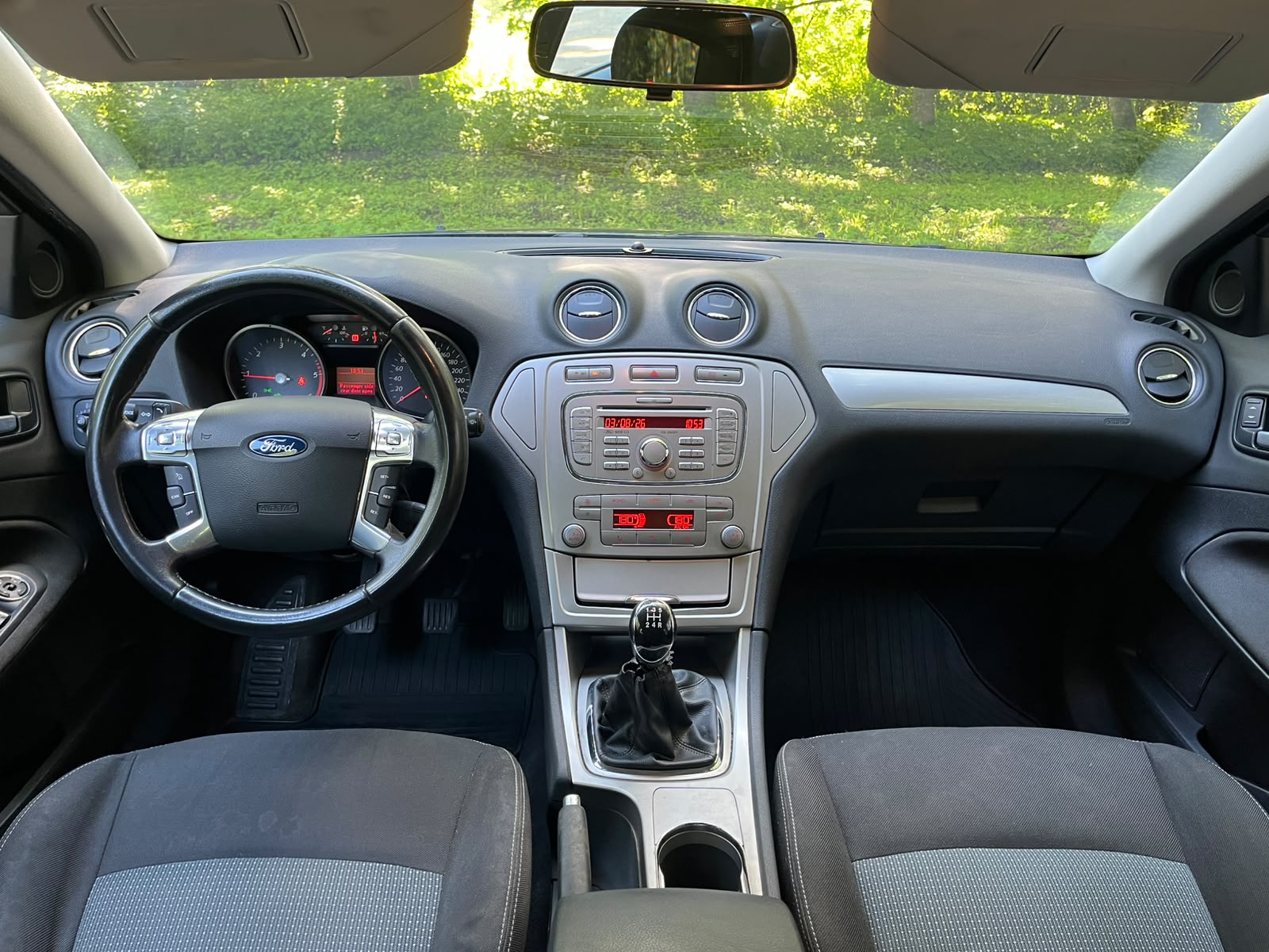 FORD MONDEO