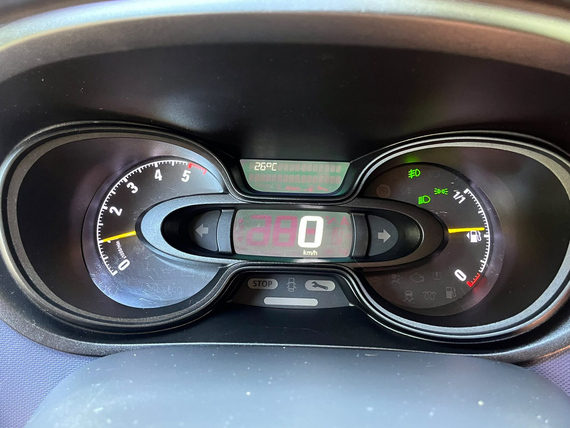 OPEL VIVARO-KRAVAS