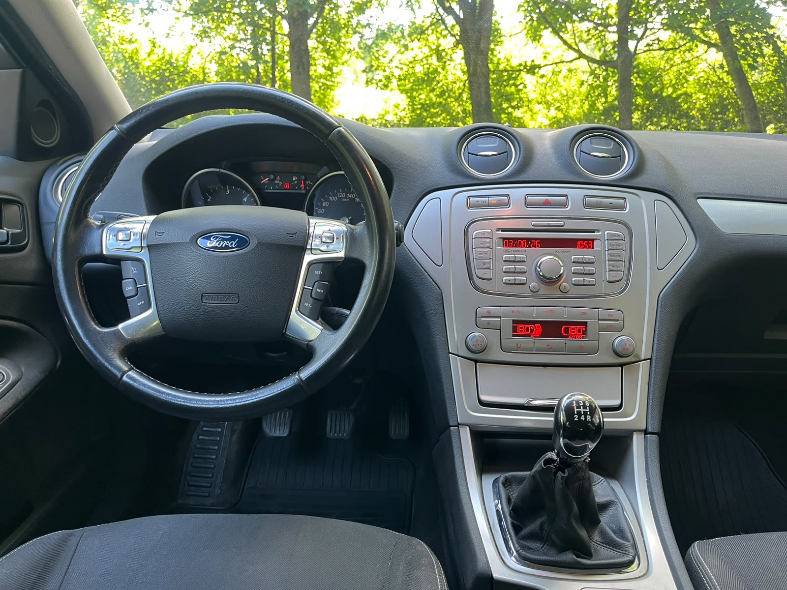 FORD MONDEO