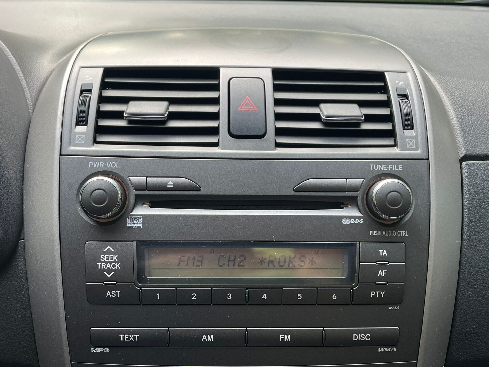 TOYOTA COROLLA