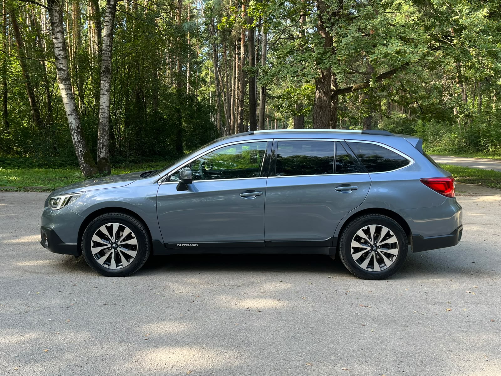 SUBARU LEGACY OUTBACK AWD