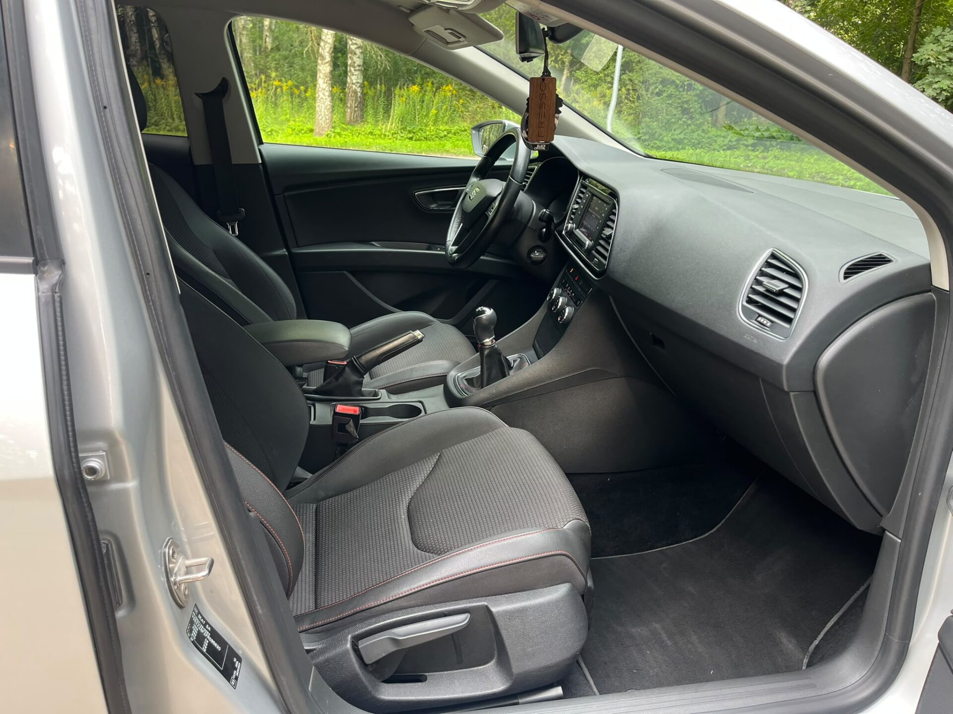 SEAT LEON