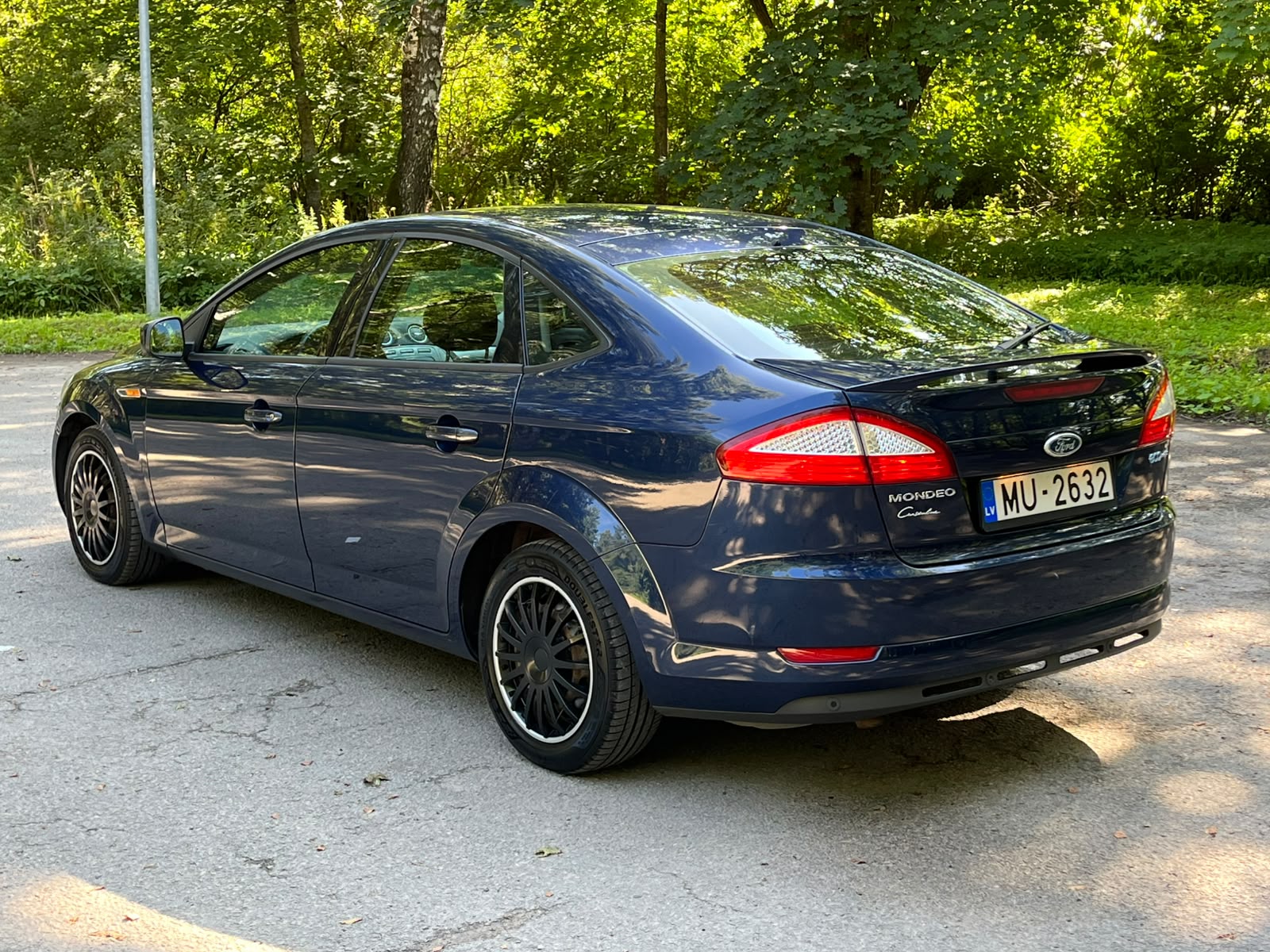 FORD MONDEO