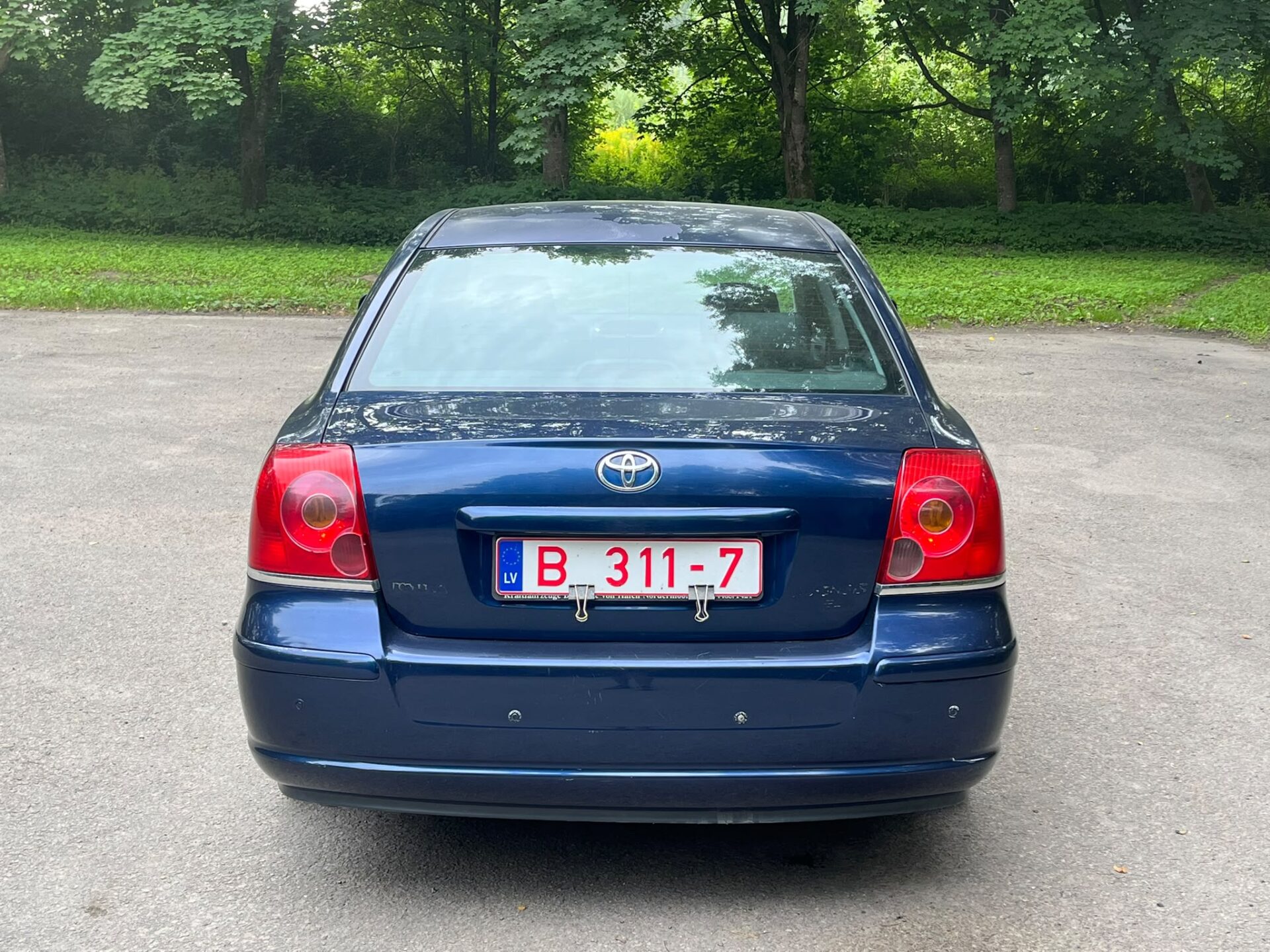 TOYOTA AVENSIS