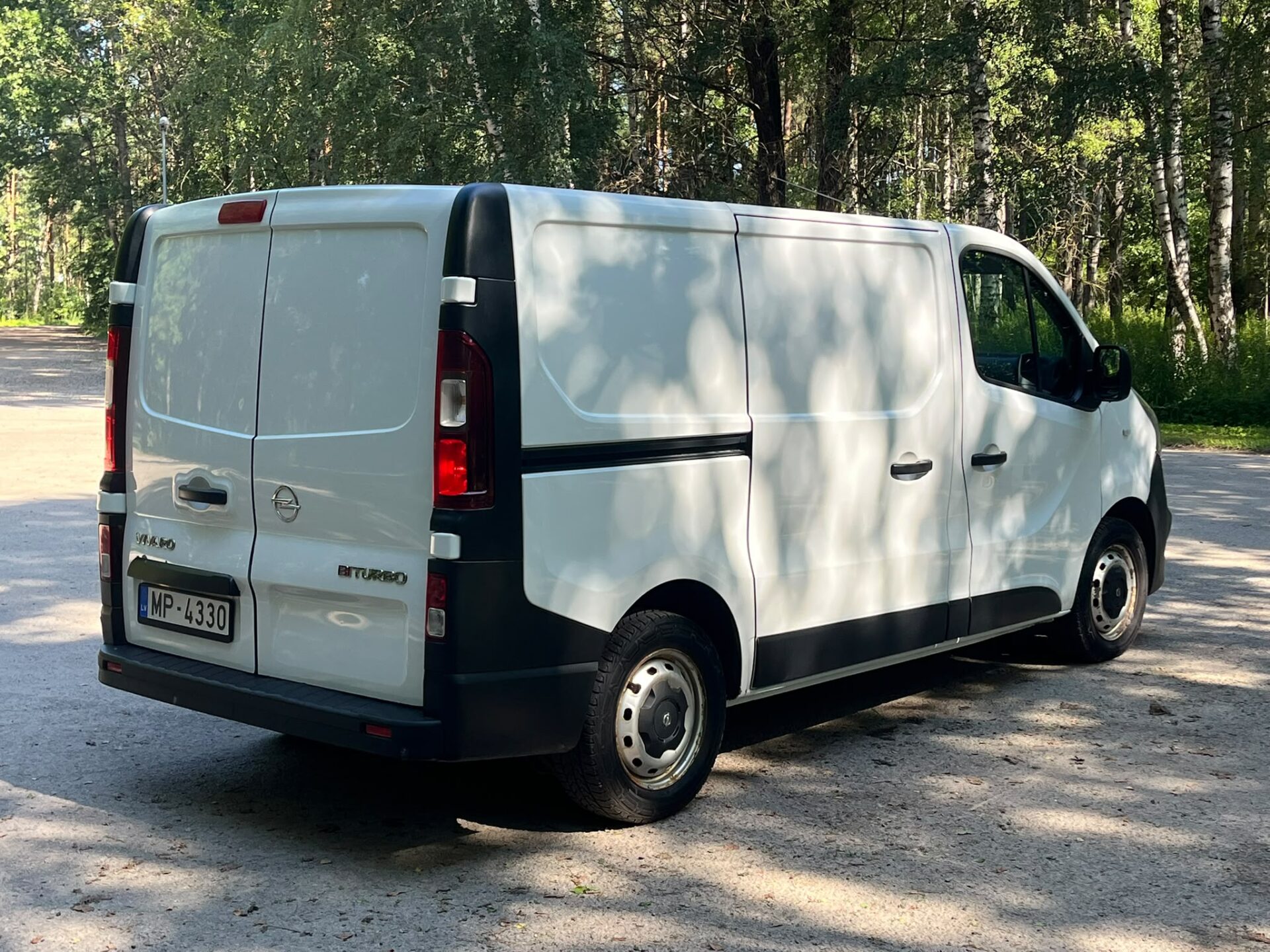 OPEL VIVARO-KRAVAS