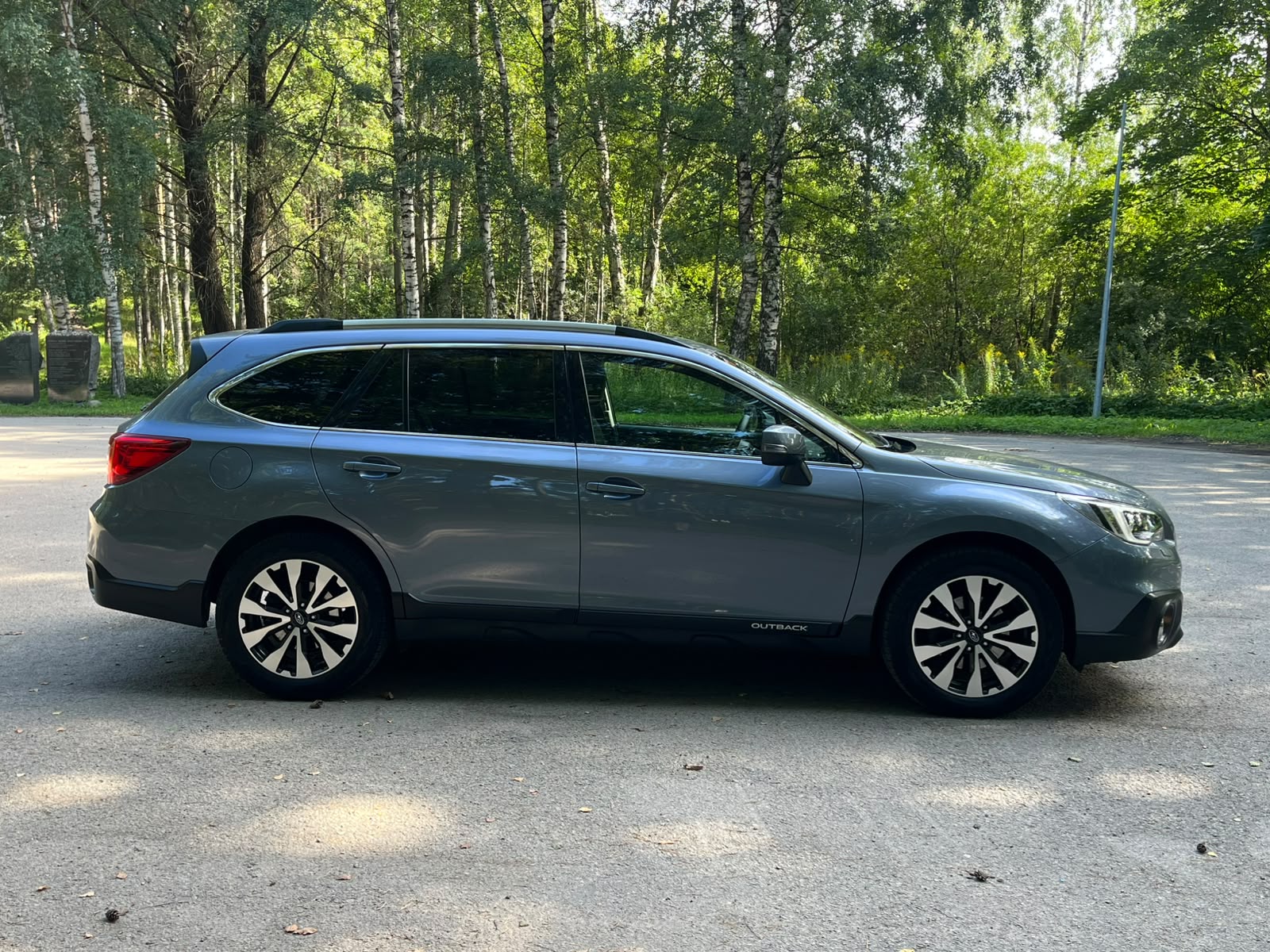 SUBARU LEGACY OUTBACK AWD