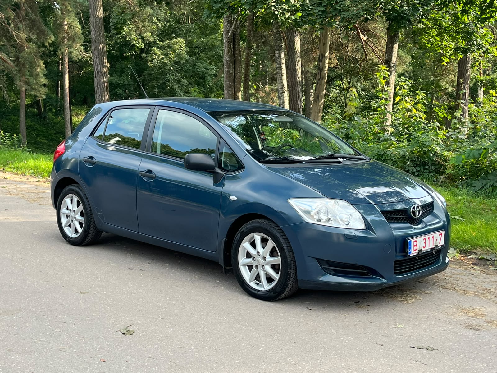 TOYOTA AURIS