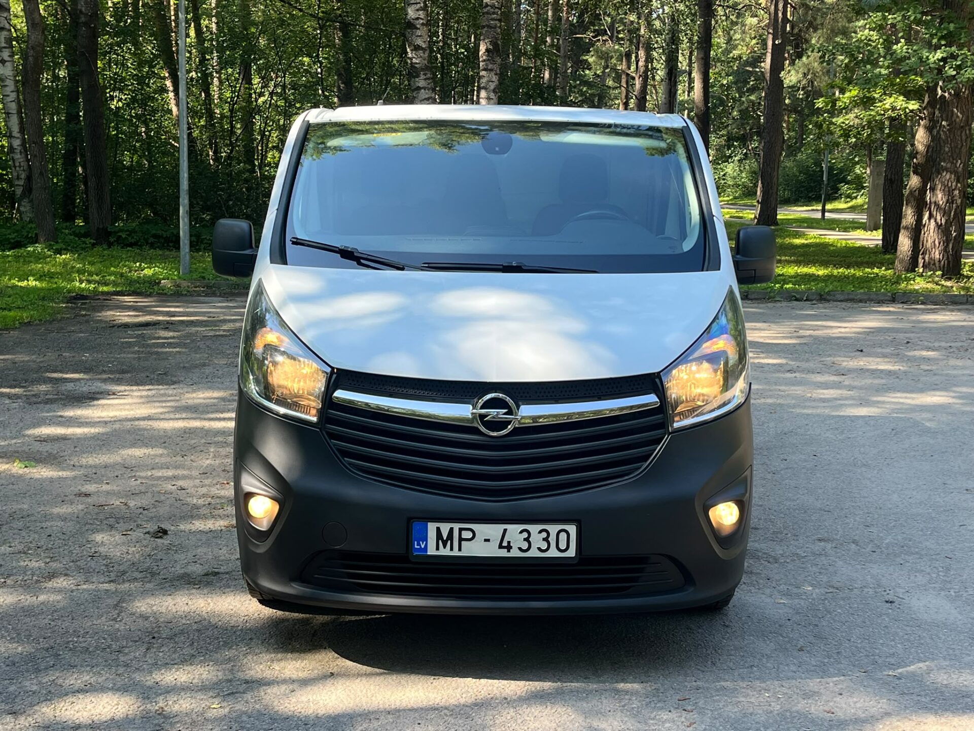 OPEL VIVARO-KRAVAS