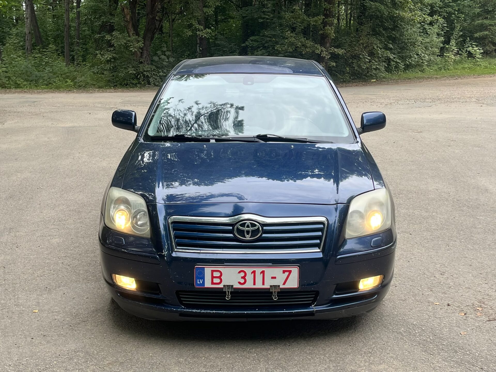 TOYOTA AVENSIS