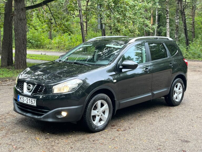 Nissan Qashqai+2 7-VIETAS