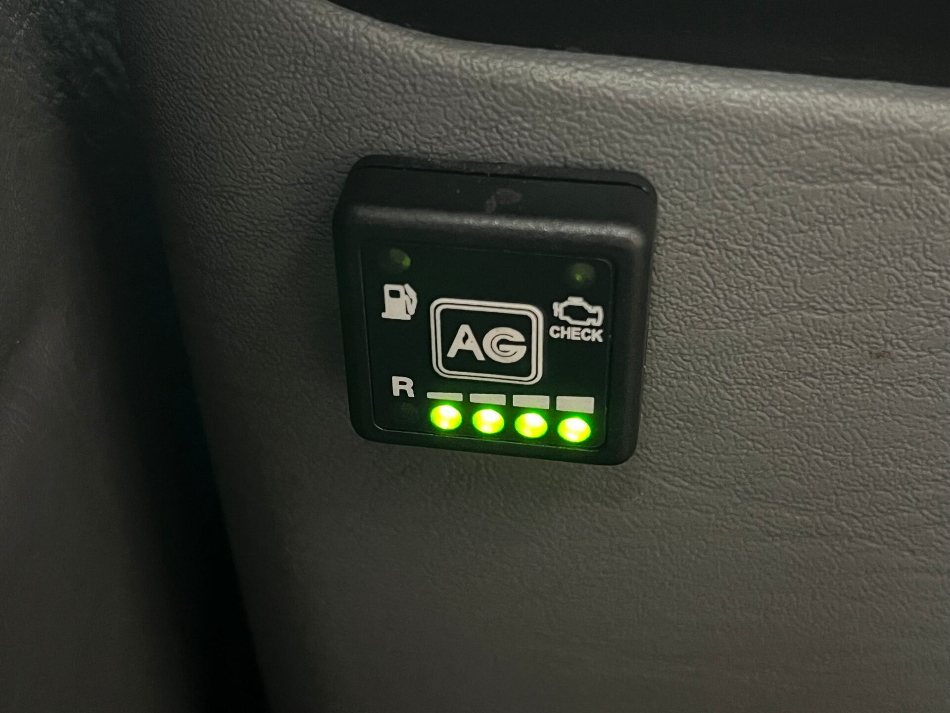 CHRYSLER GRAND VOYAGER LX STOW&GO 7-VIETAS