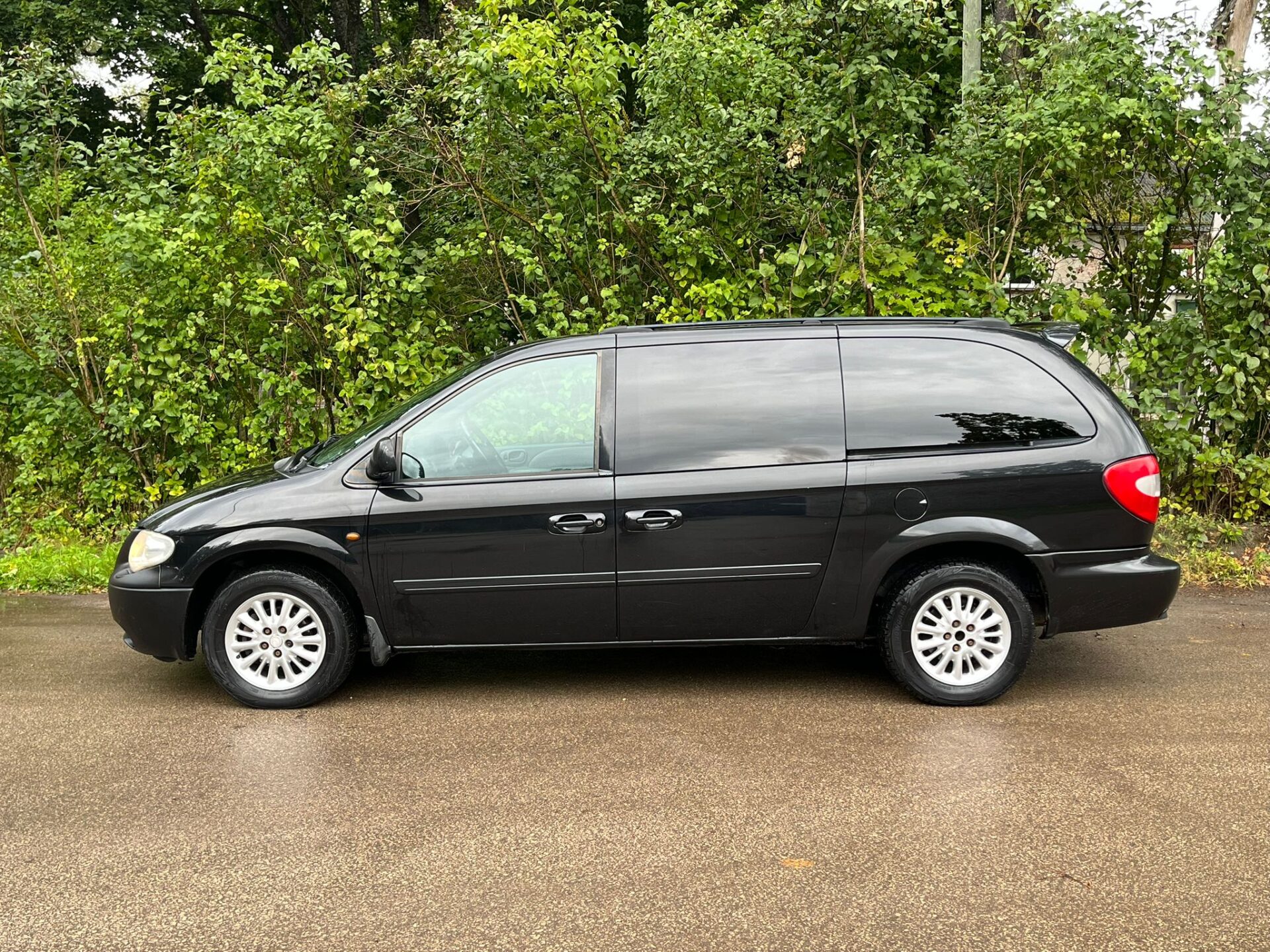 CHRYSLER GRAND VOYAGER LX STOW&GO 7-VIETAS