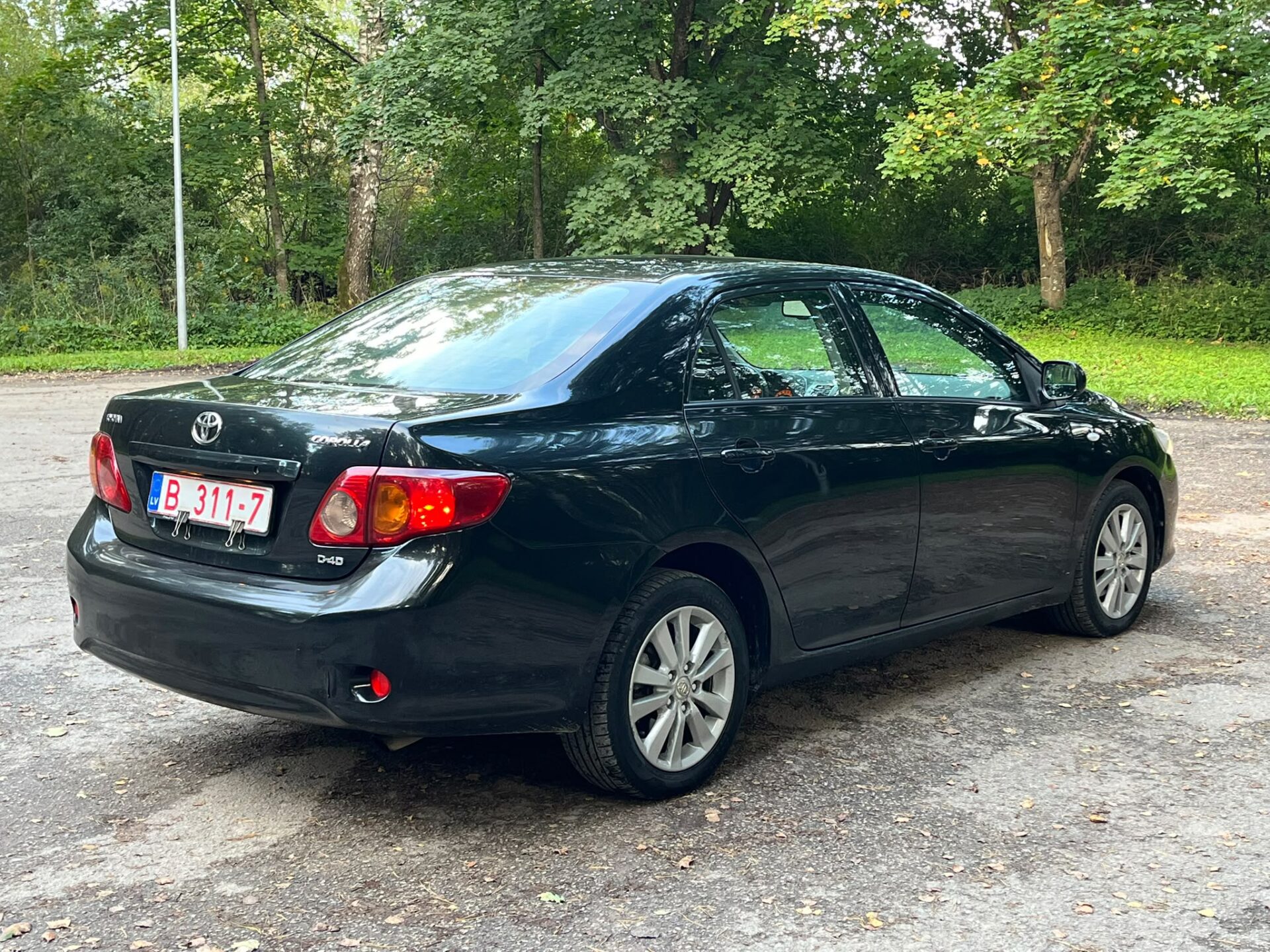 TOYOTA COROLLA