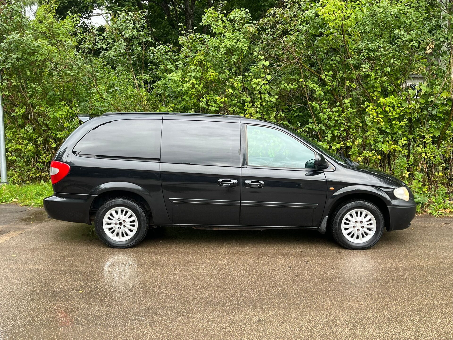 CHRYSLER GRAND VOYAGER LX STOW&GO 7-VIETAS