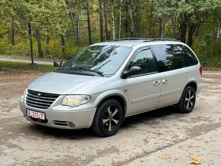 CHRYSLER VOYAGER 7-VIETAS