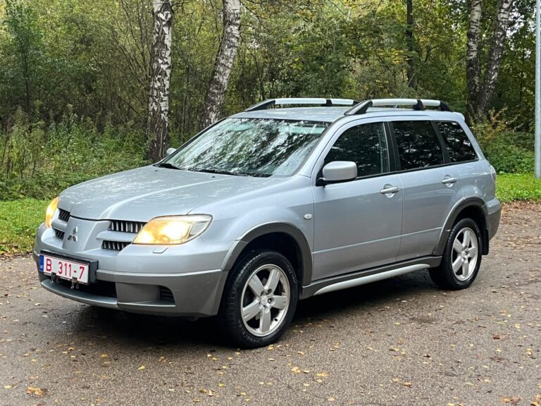 MITSUBISHI OUTLANDER 4WD