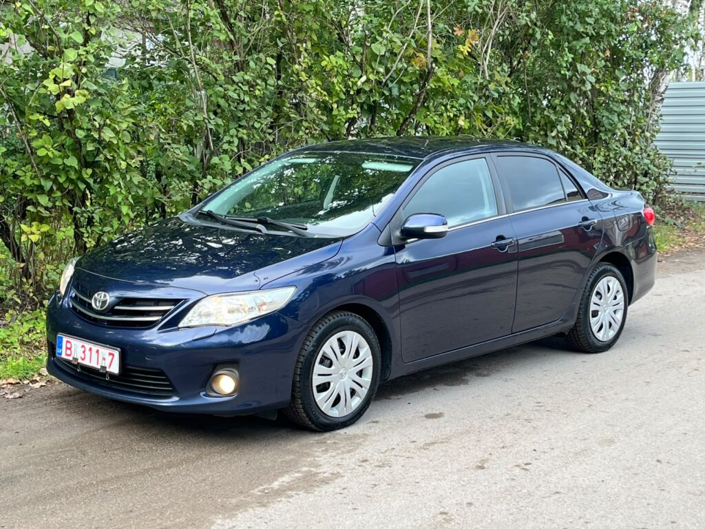 TOYOTA COROLLA