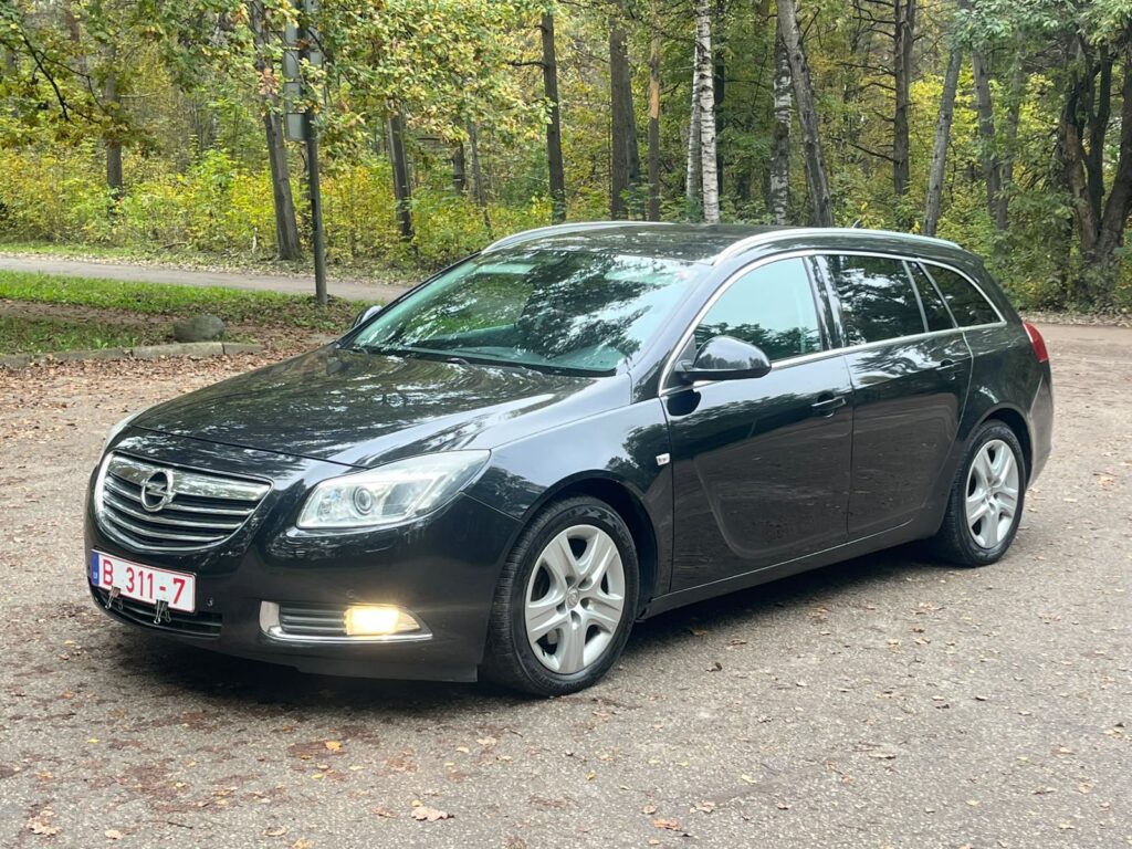 OPEL INSIGNIA SPORTS TOURER