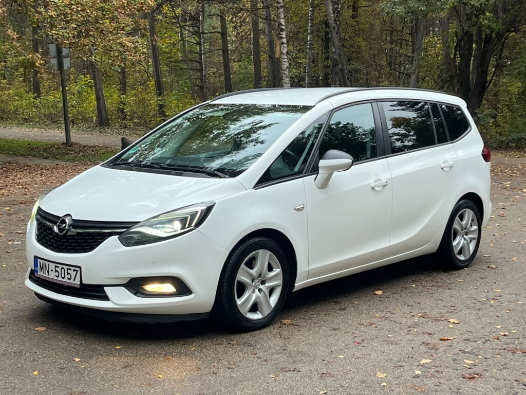 OPEL ZAFIRA TOURER 7-VIETAS