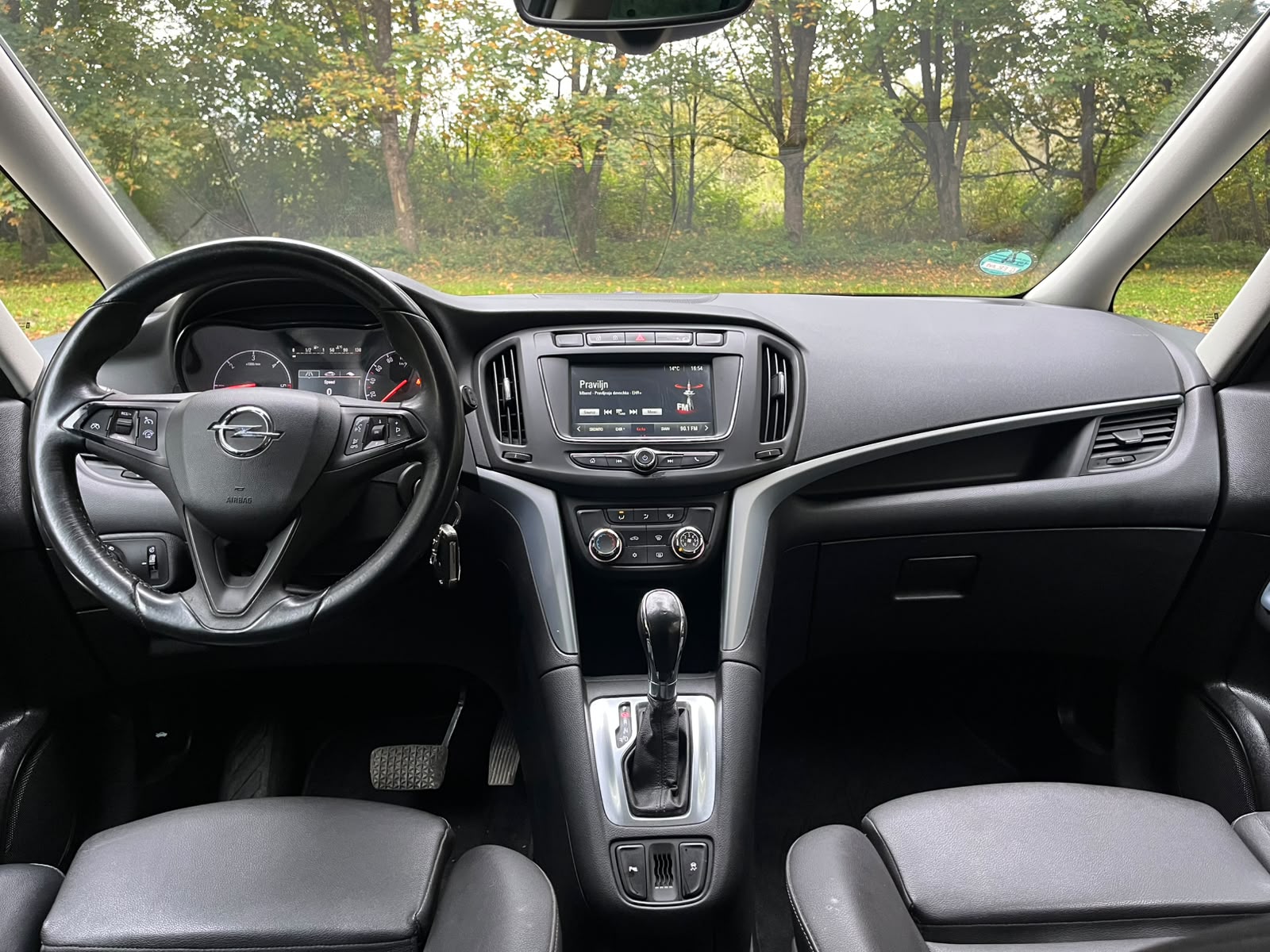 OPEL ZAFIRA TOURER 7-VIETAS