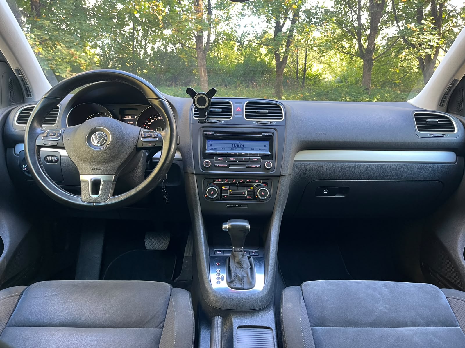 VW GOLF