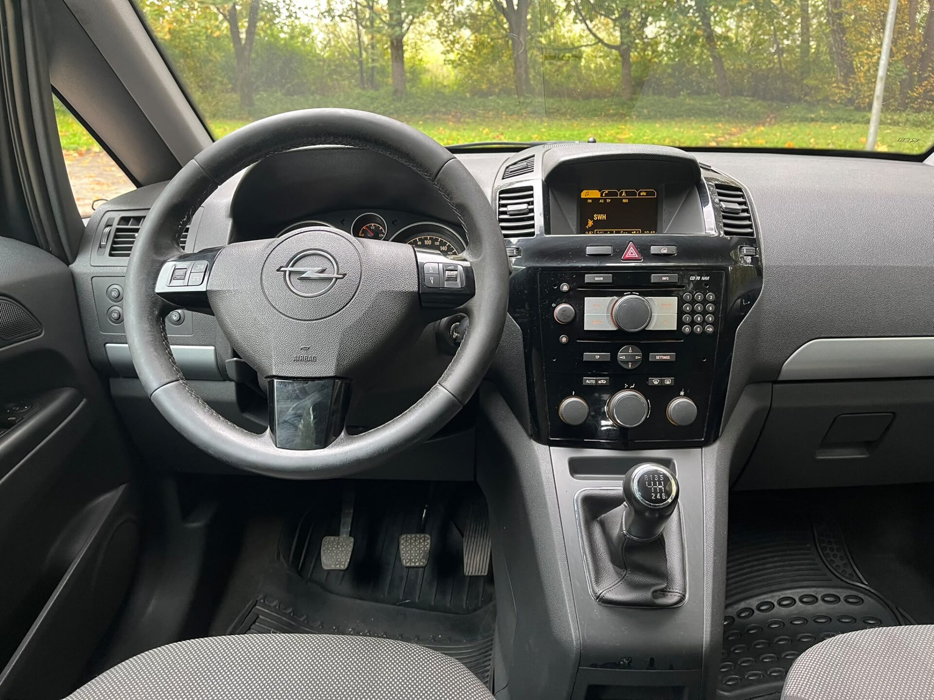 OPEL ZAFIRA 7-VIETAS