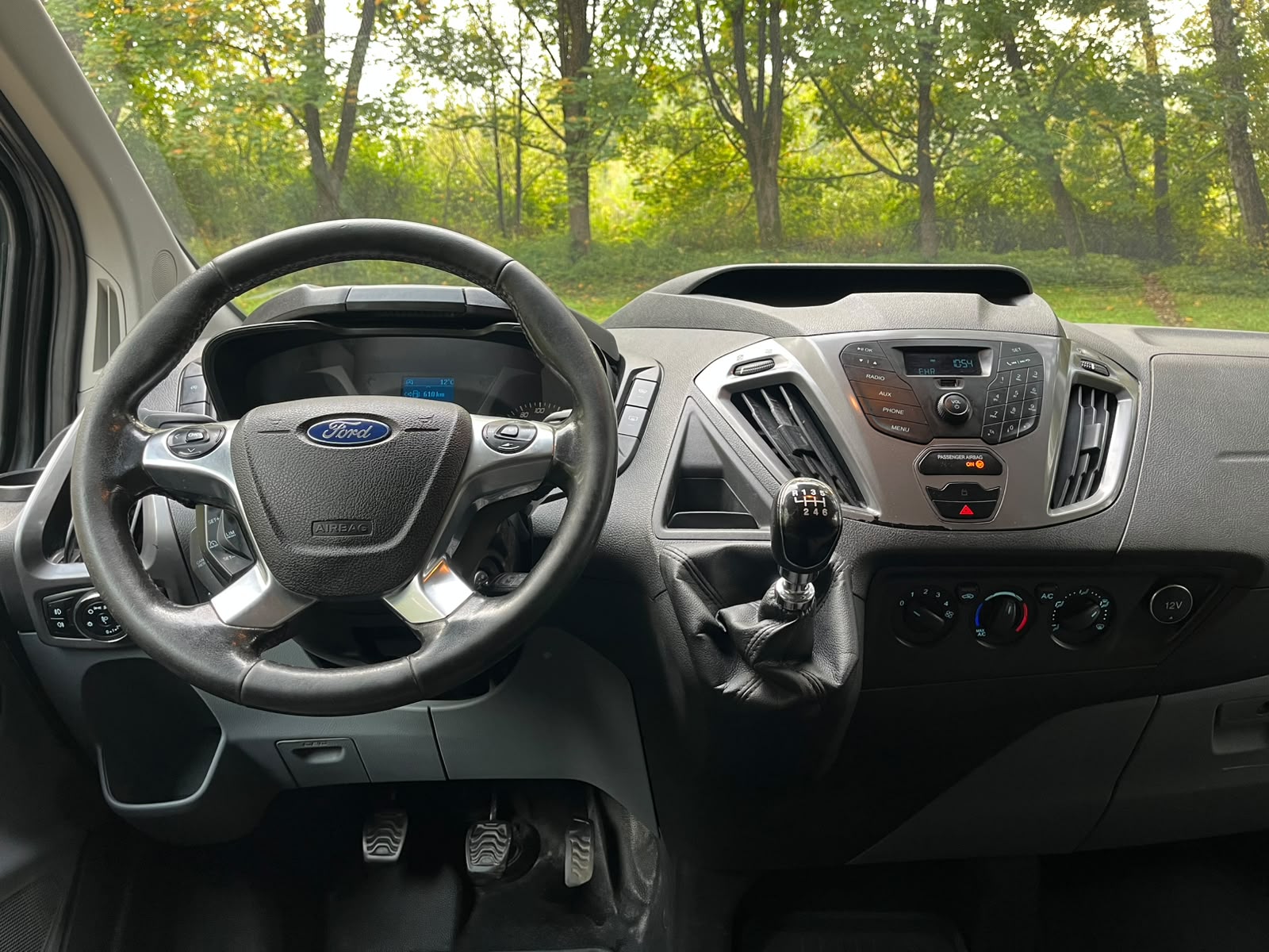 FORD TRANSIT CUSTOM 9-VIETAS