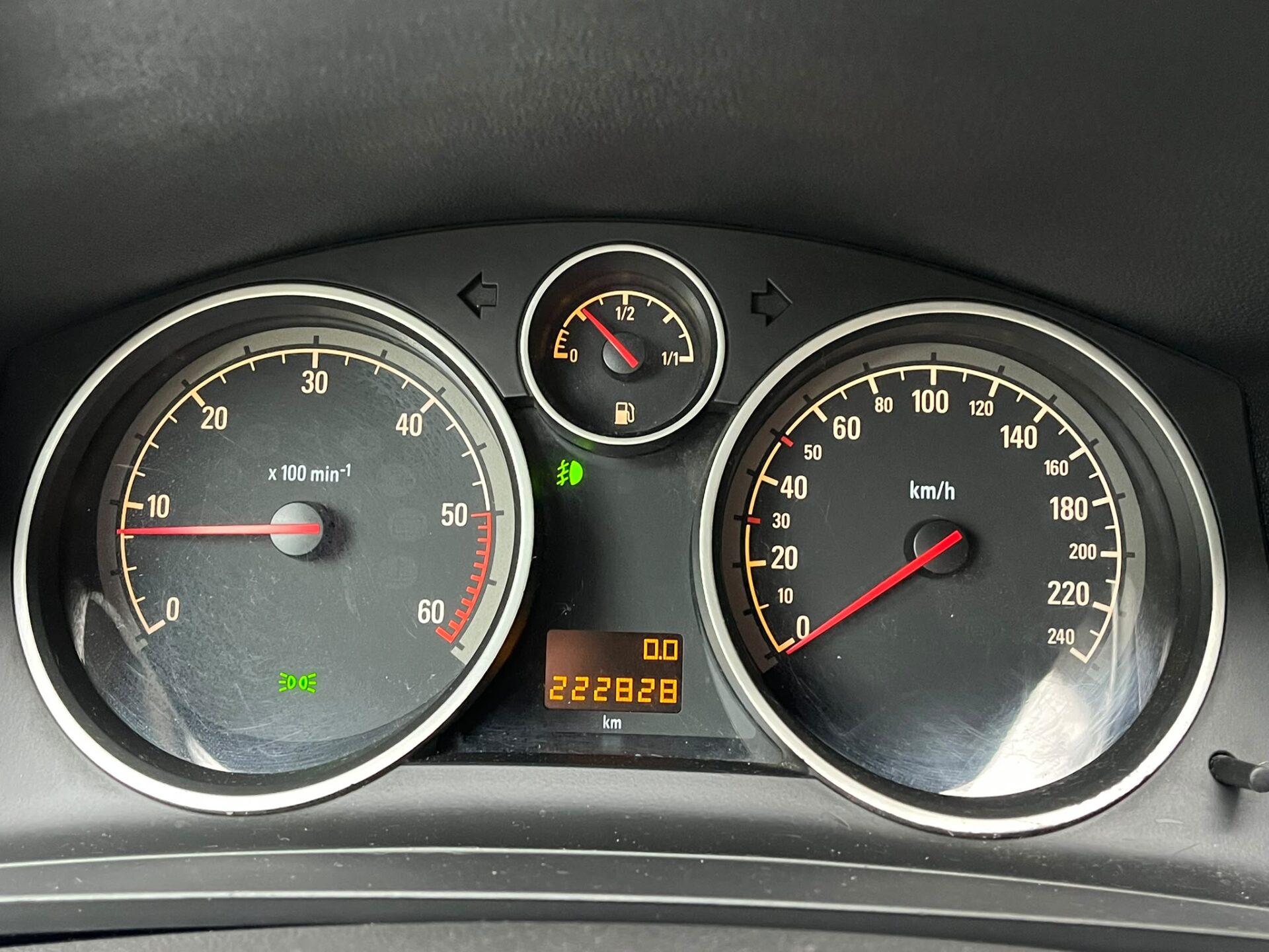 OPEL ZAFIRA 7-VIETAS