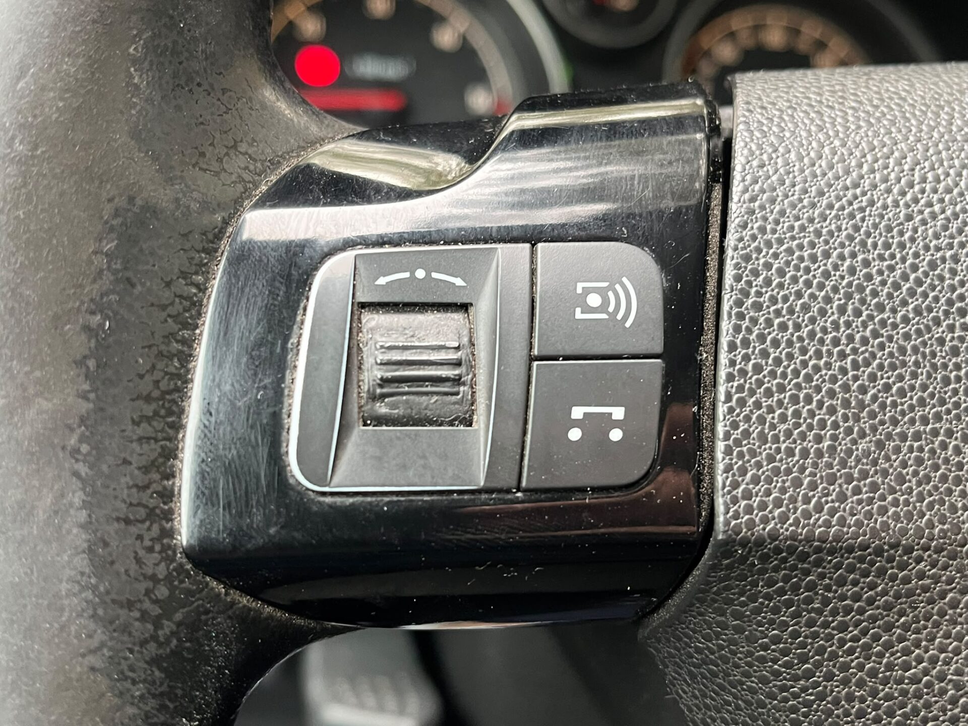 OPEL ZAFIRA 7-VIETAS