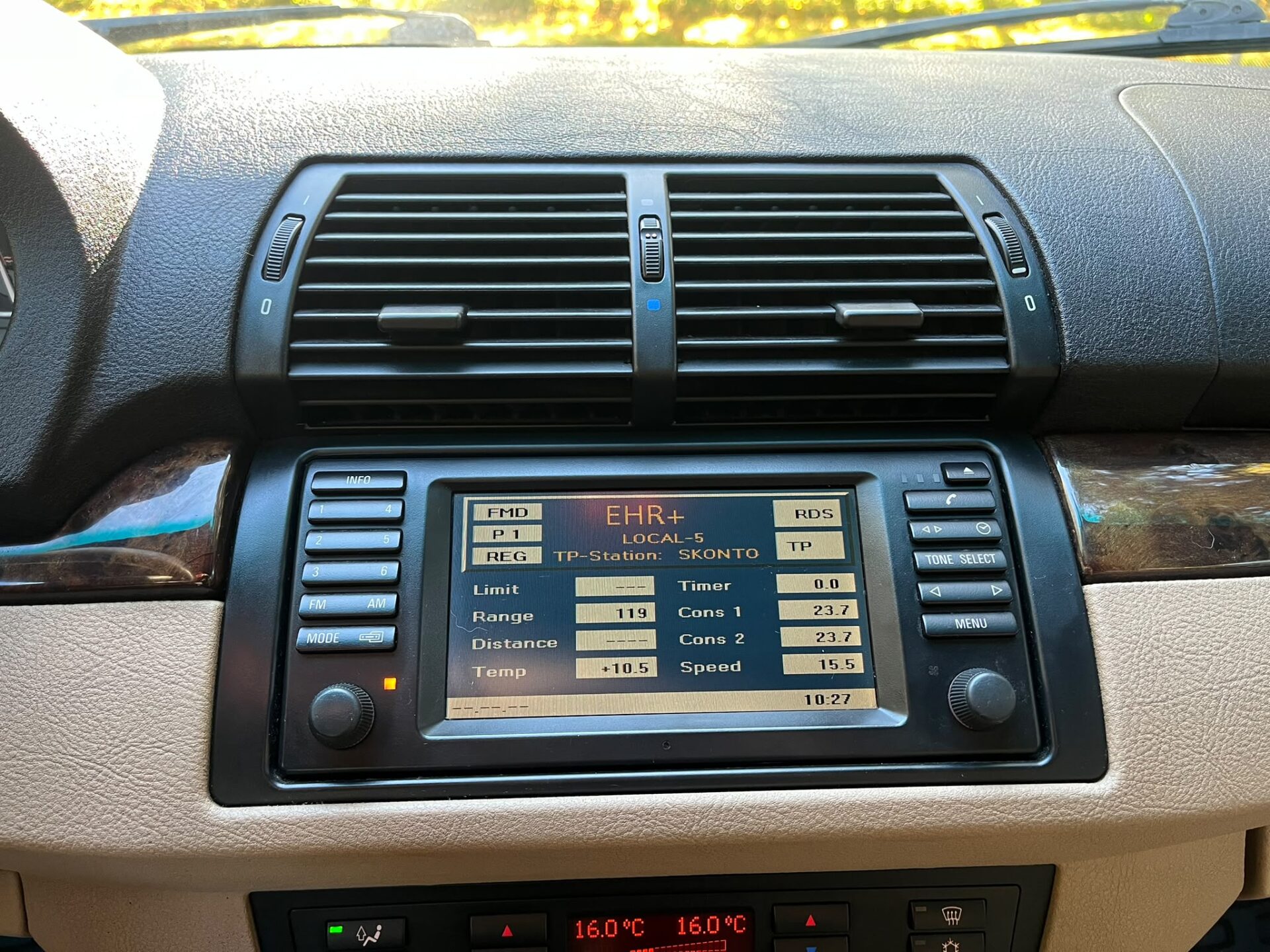 BMW X5(E53)