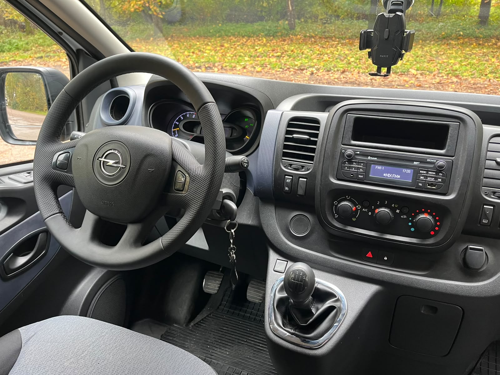 Opel Vivaro-B 3-vietas kravas buss