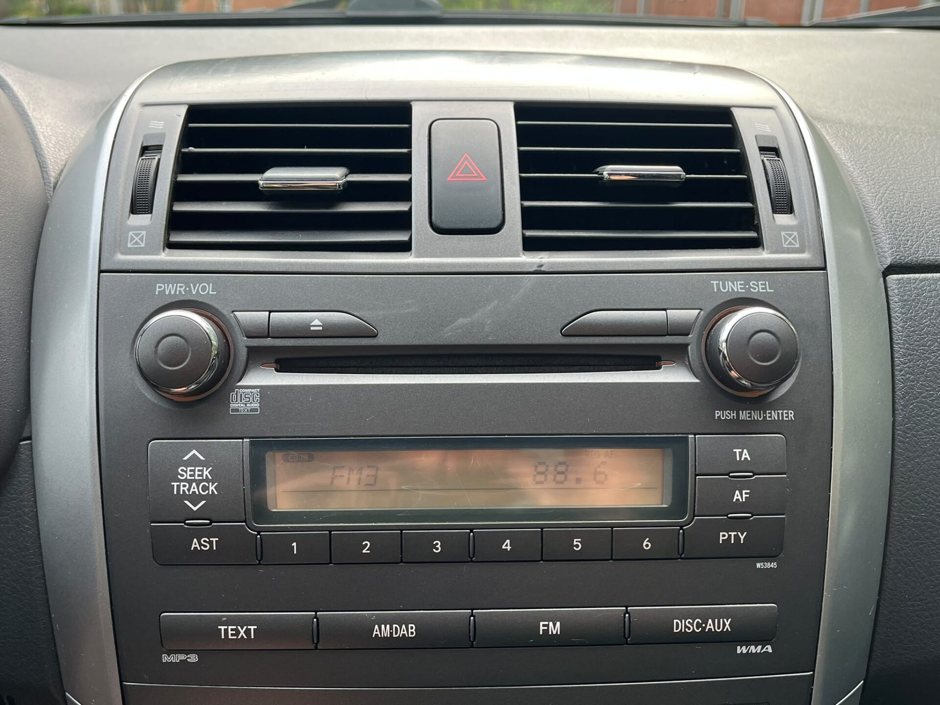 TOYOTA COROLLA