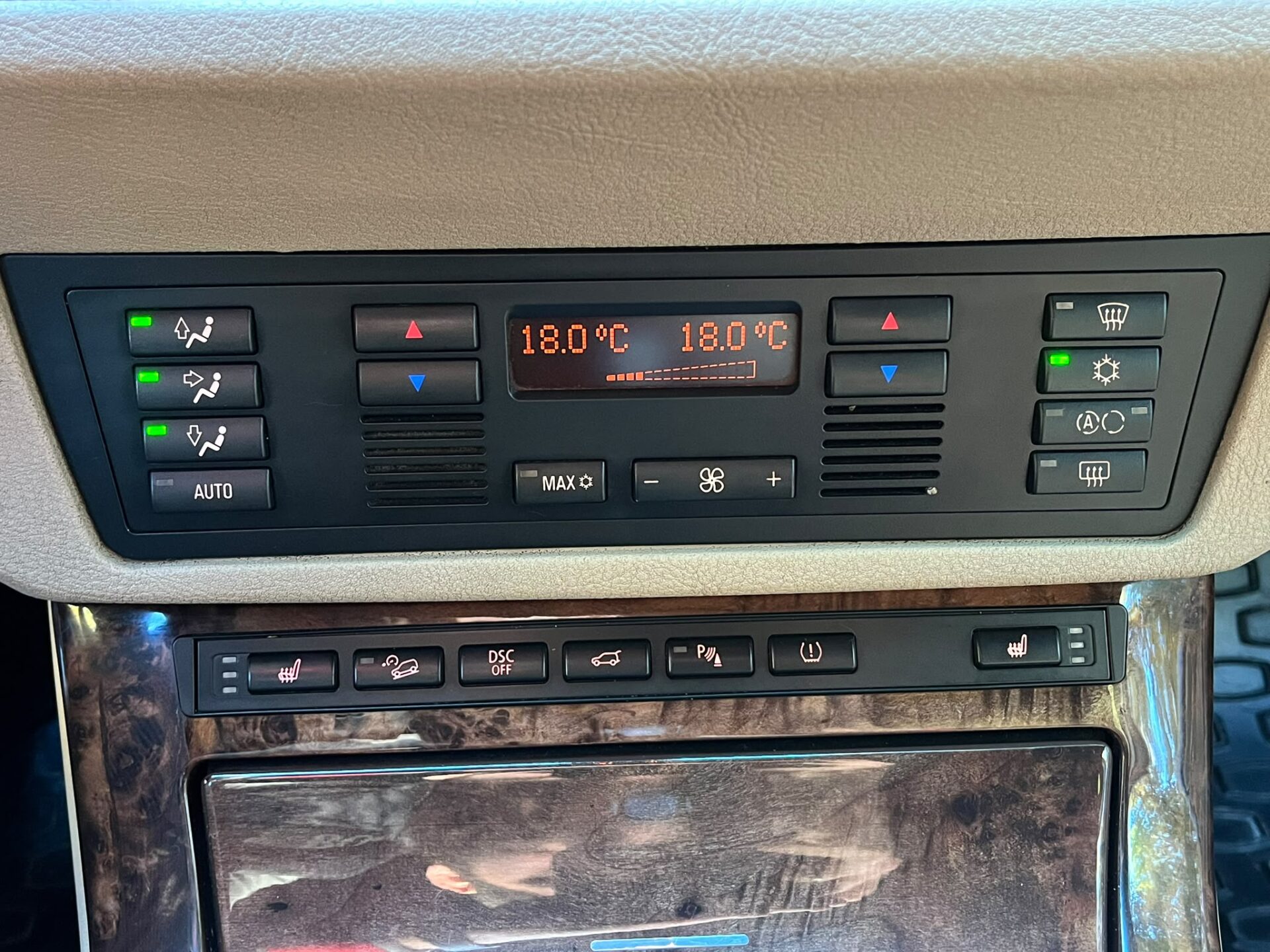 BMW X5(E53)