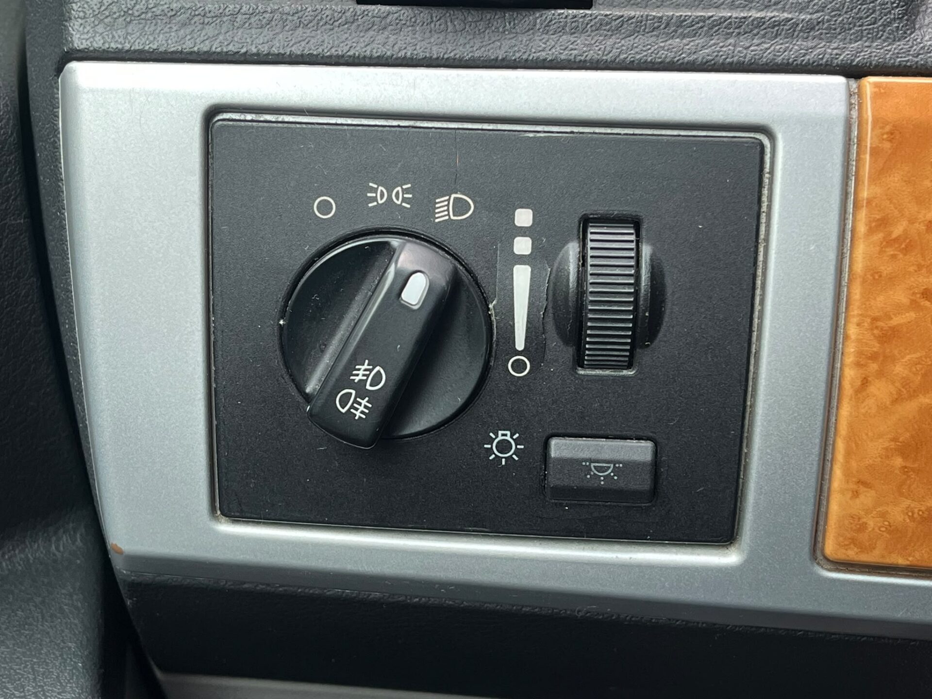 CHRYSLER GRAND VOYAGER STOW&GO