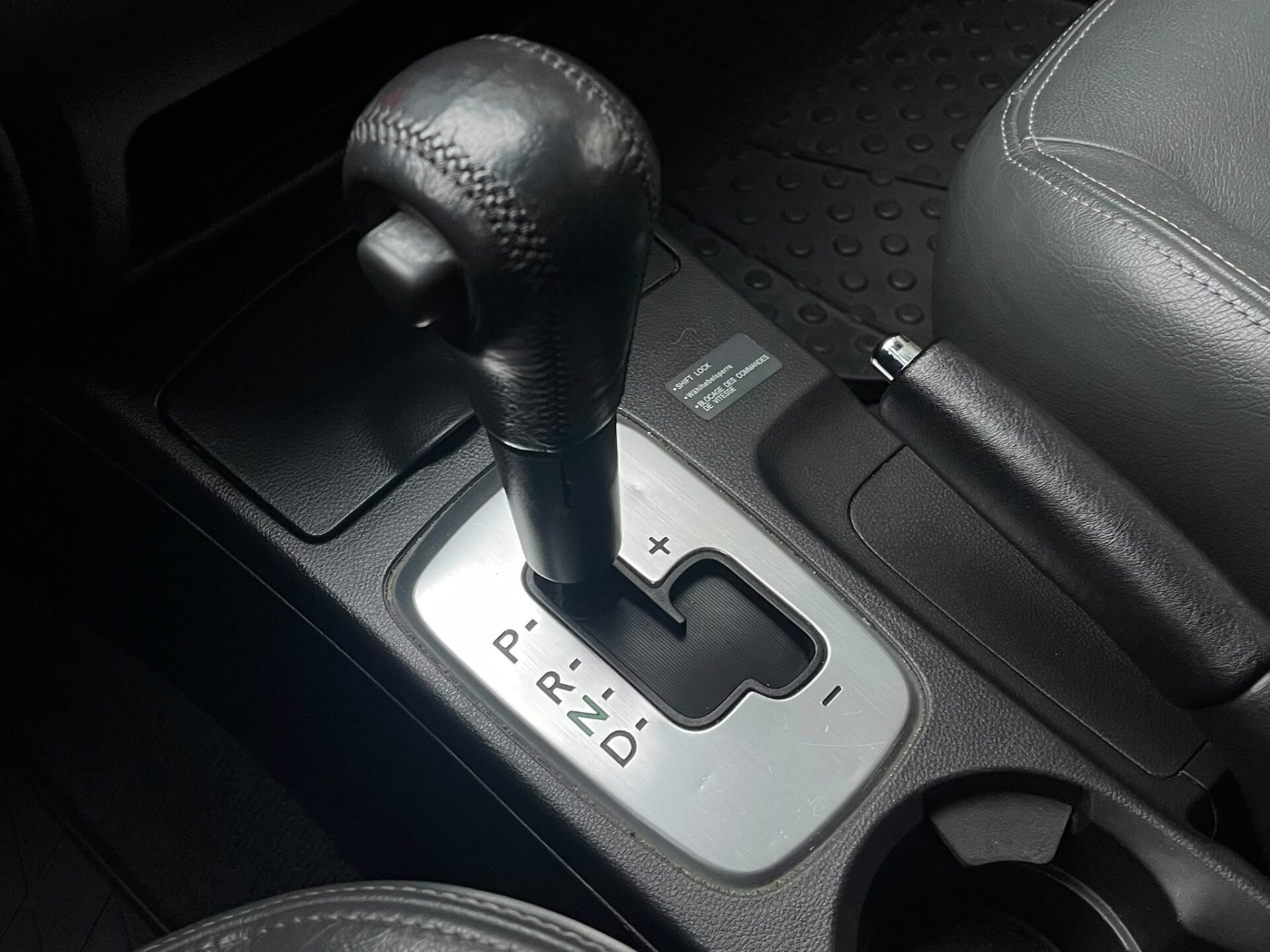 MITSUBISHI OUTLANDER 4WD