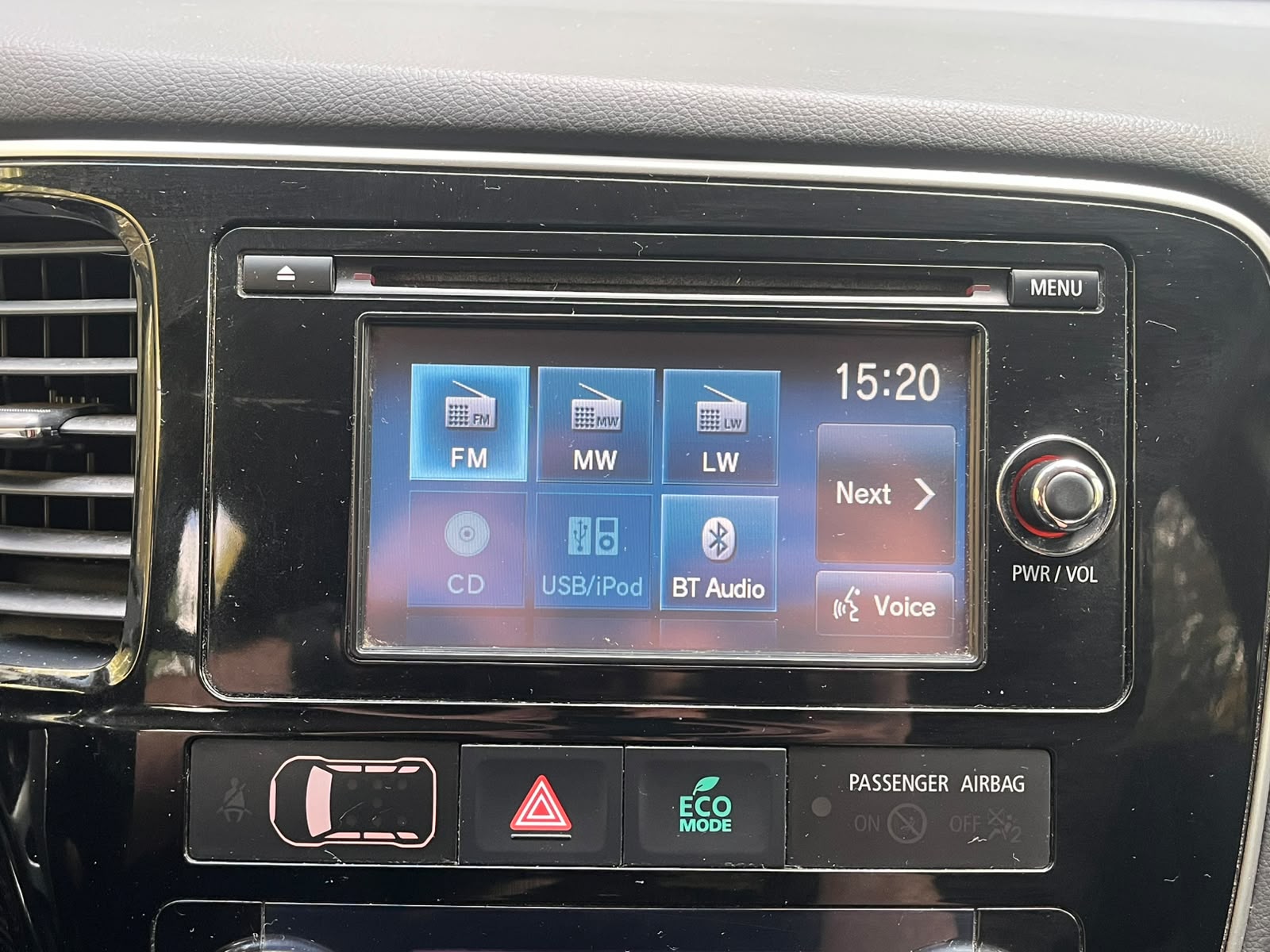 MITSUBISHI OUTLANDER 4WD