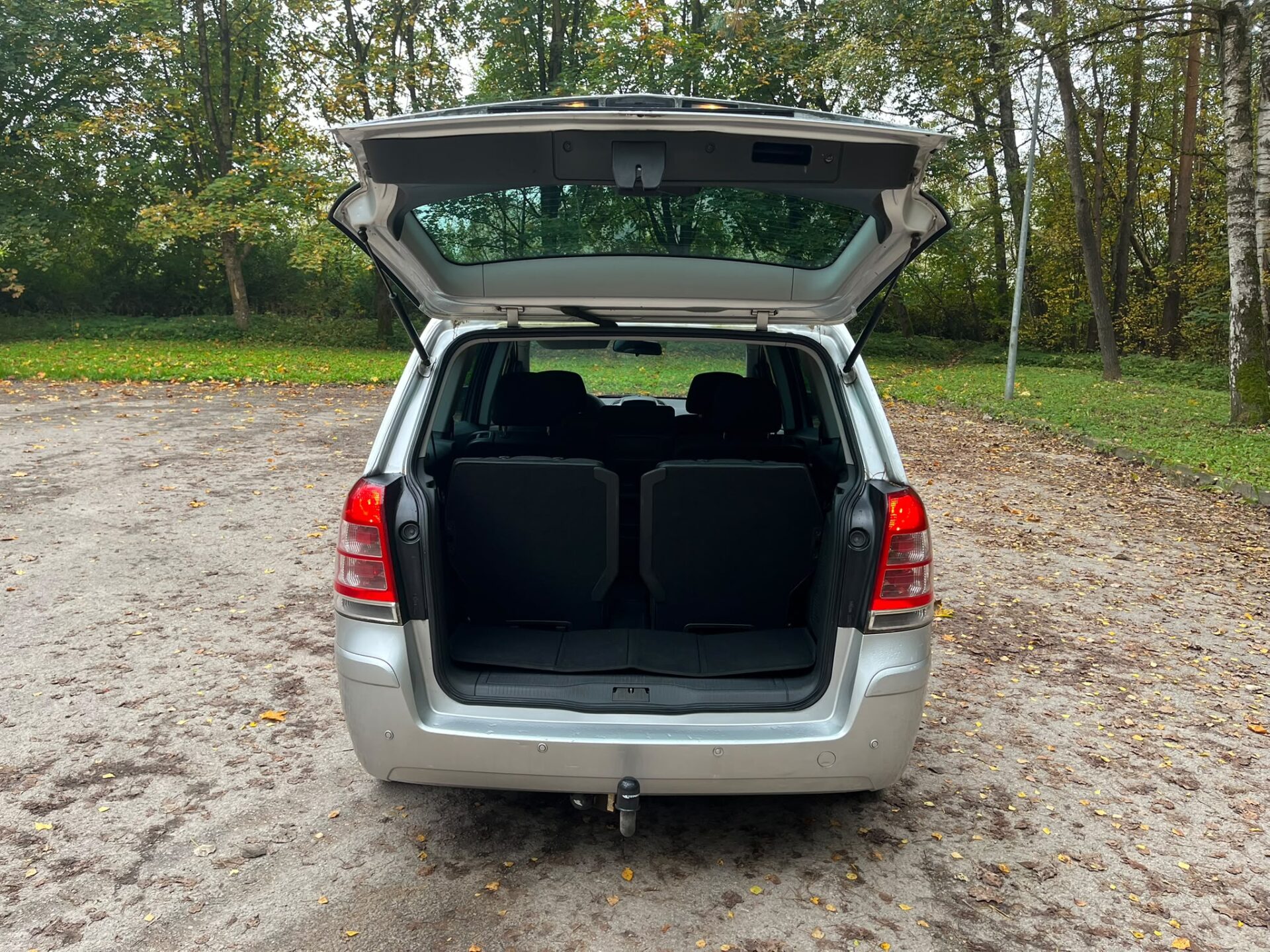 OPEL ZAFIRA 7-VIETAS