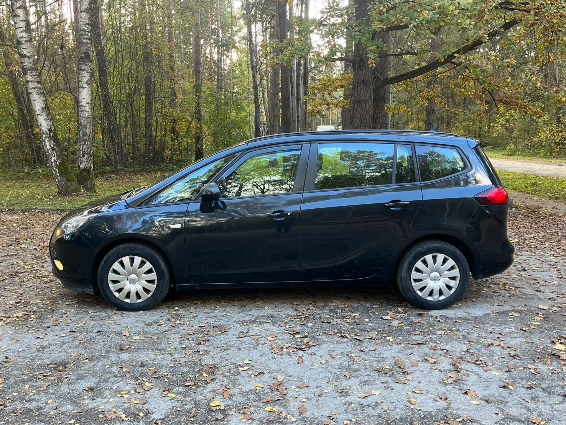 OPEL ZAFIRA TOURER 7-VIETAS