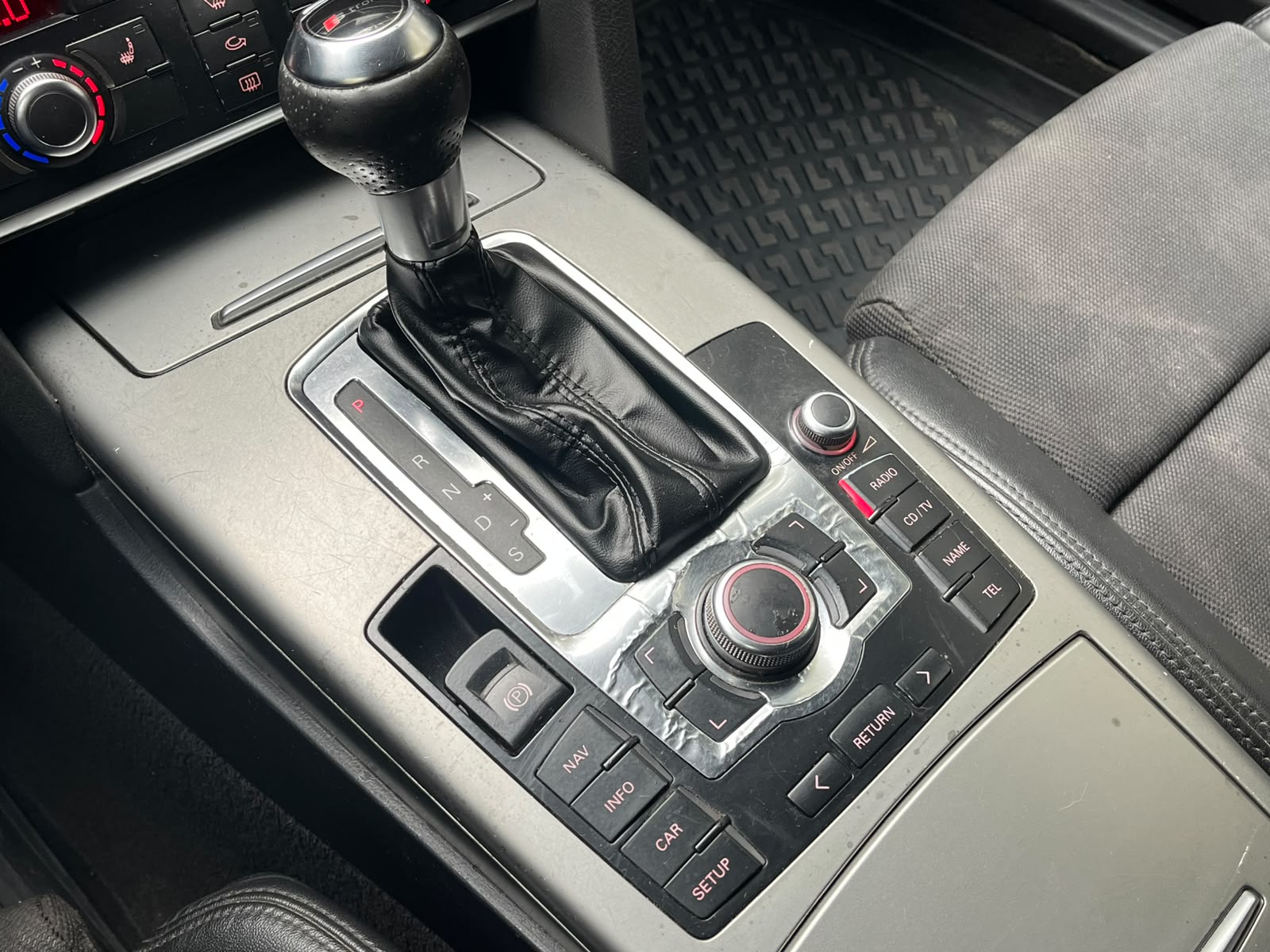AUDI A6 S-LINE QUATTRO