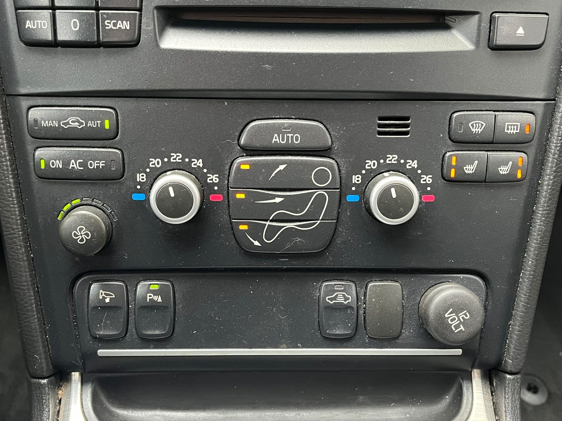 VOLVO XC90 AWD