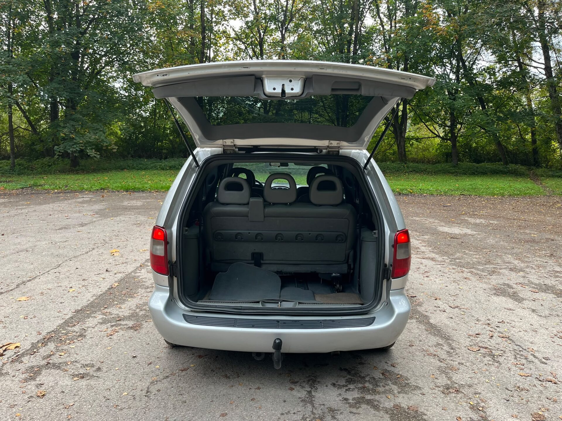 CHRYSLER VOYAGER 7-VIETAS