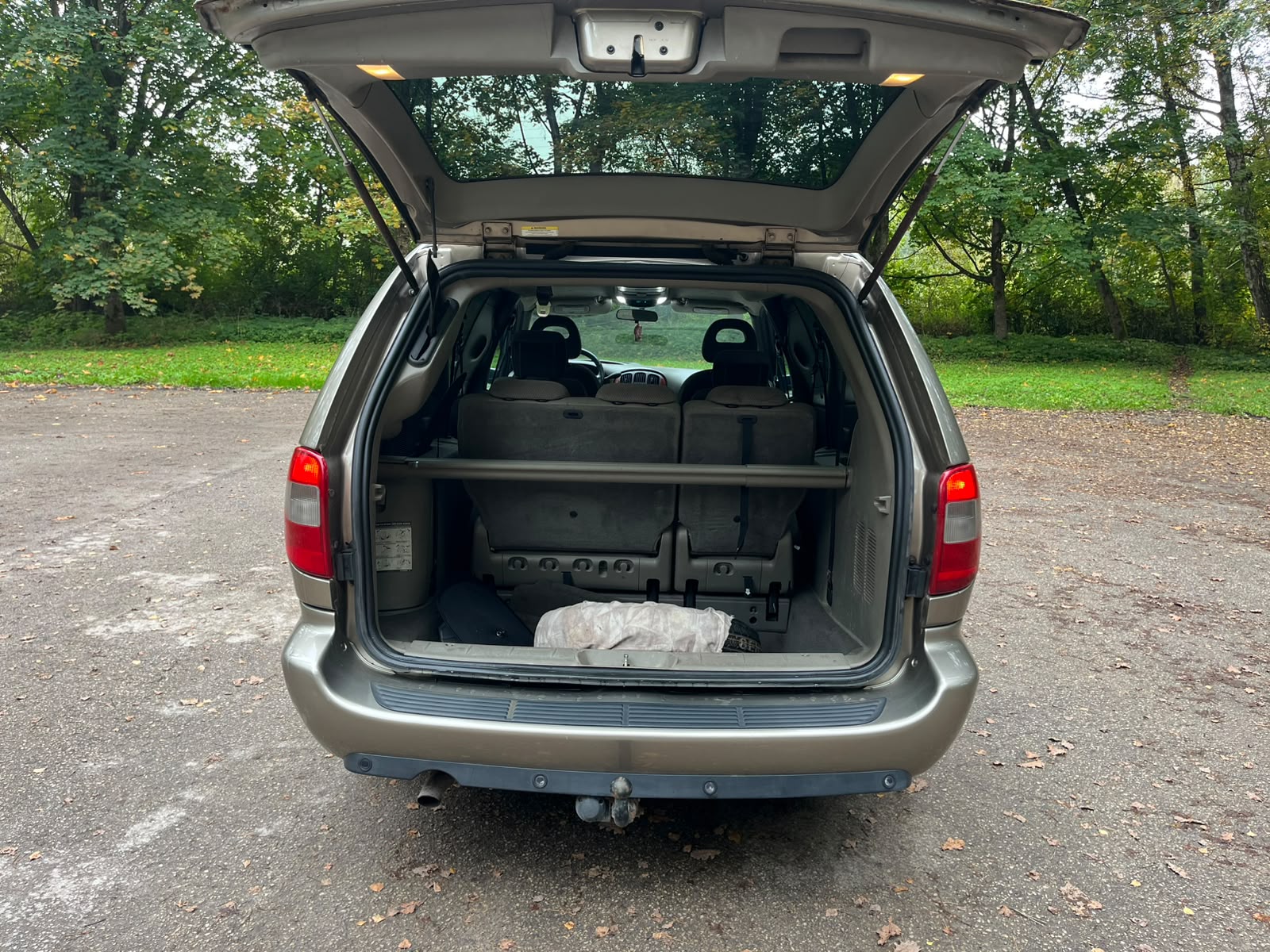 CHRYSLER GRAND VOYAGER 7-VIETAS