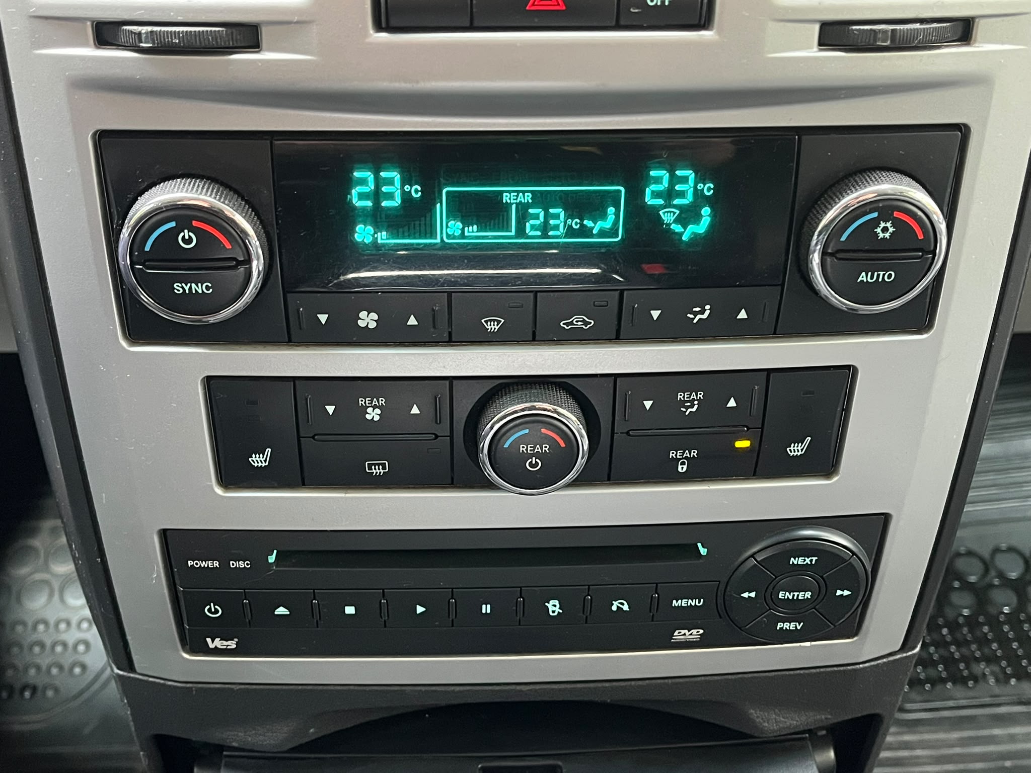 CHRYSLER GRAND VOYAGER STOW&GO