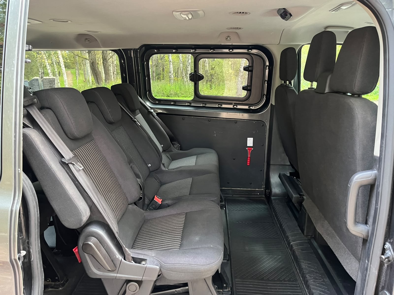 FORD TRANSIT CUSTOM 9-VIETAS