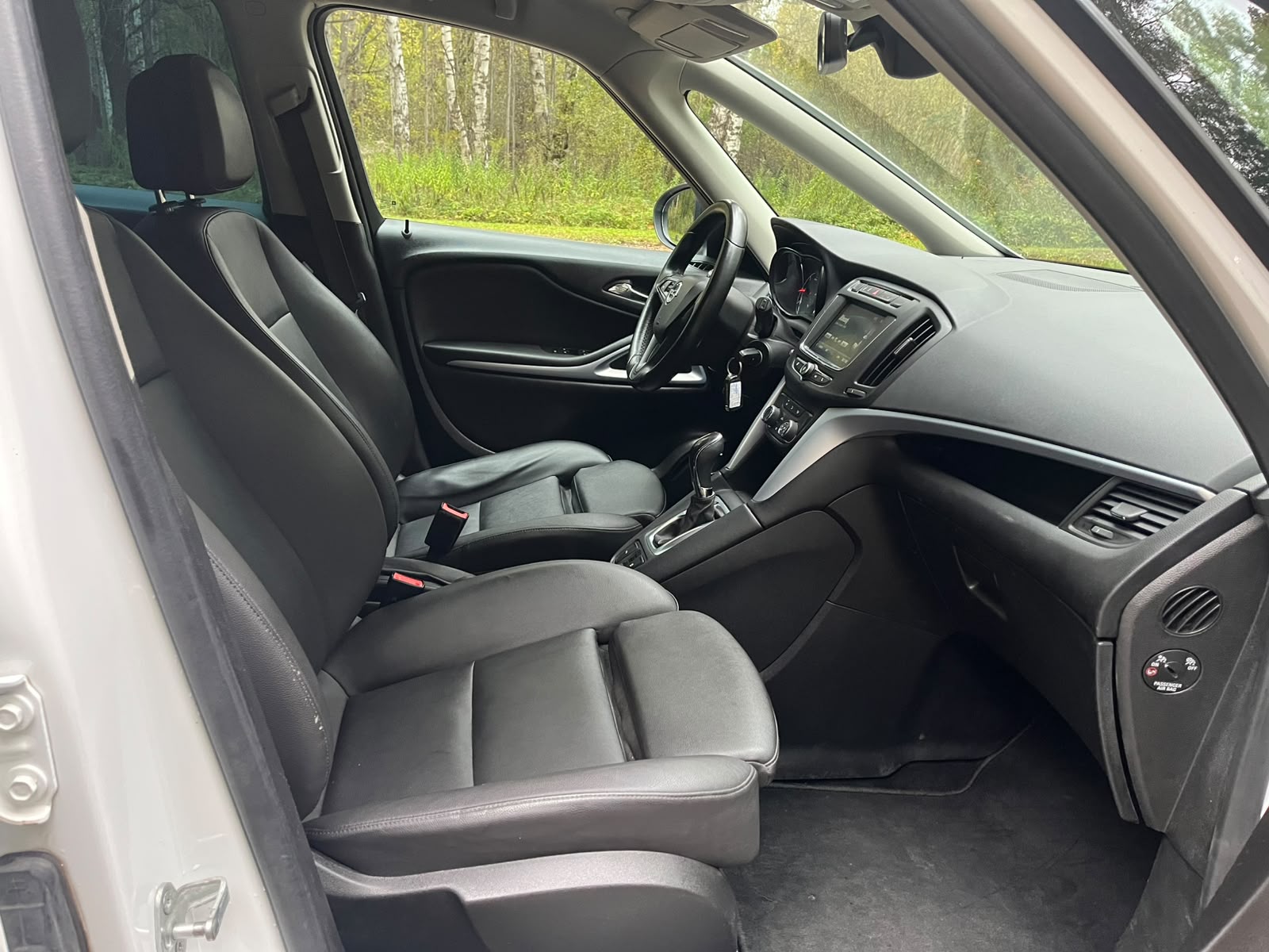 OPEL ZAFIRA TOURER 7-VIETAS