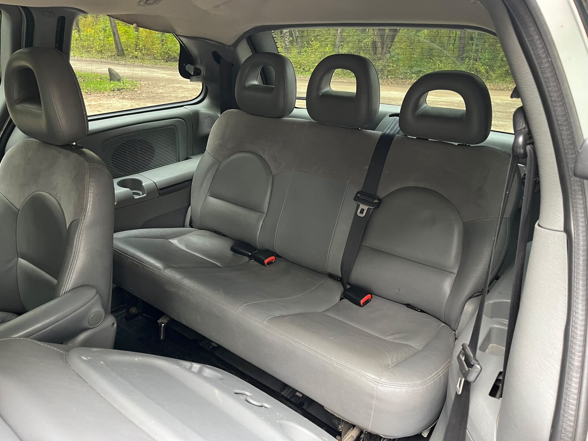 CHRYSLER VOYAGER 7-VIETAS
