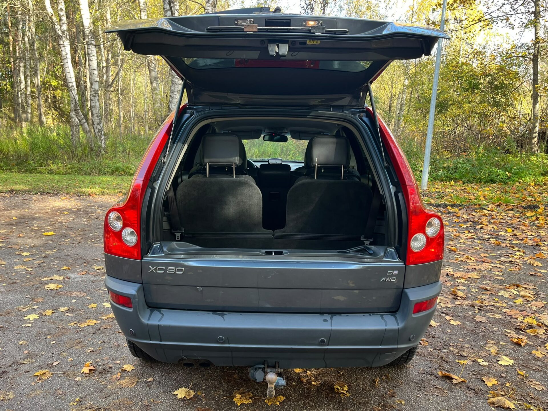 VOLVO XC90 7-VIETAS