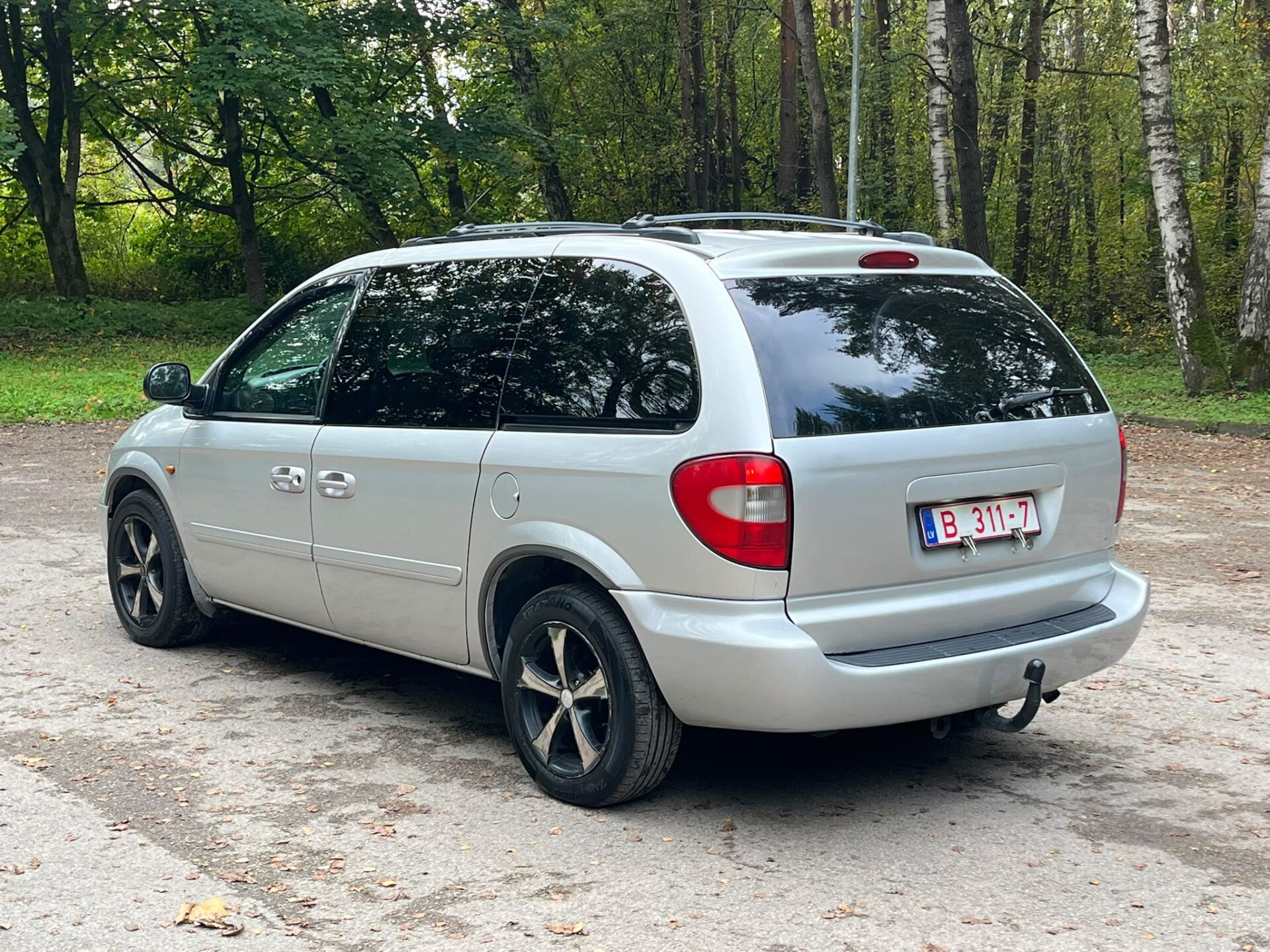 CHRYSLER VOYAGER 7-VIETAS