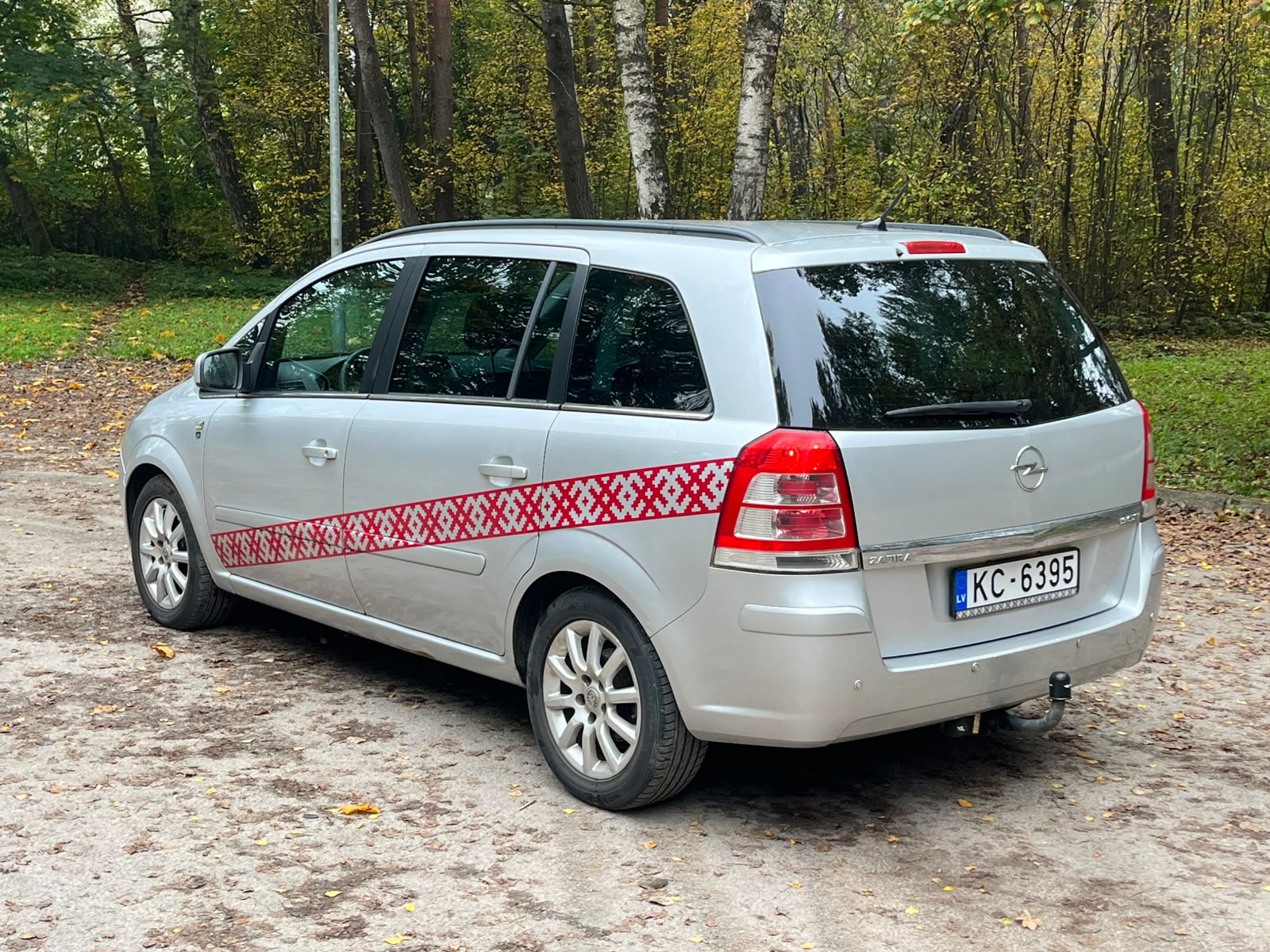 OPEL ZAFIRA 7-VIETAS
