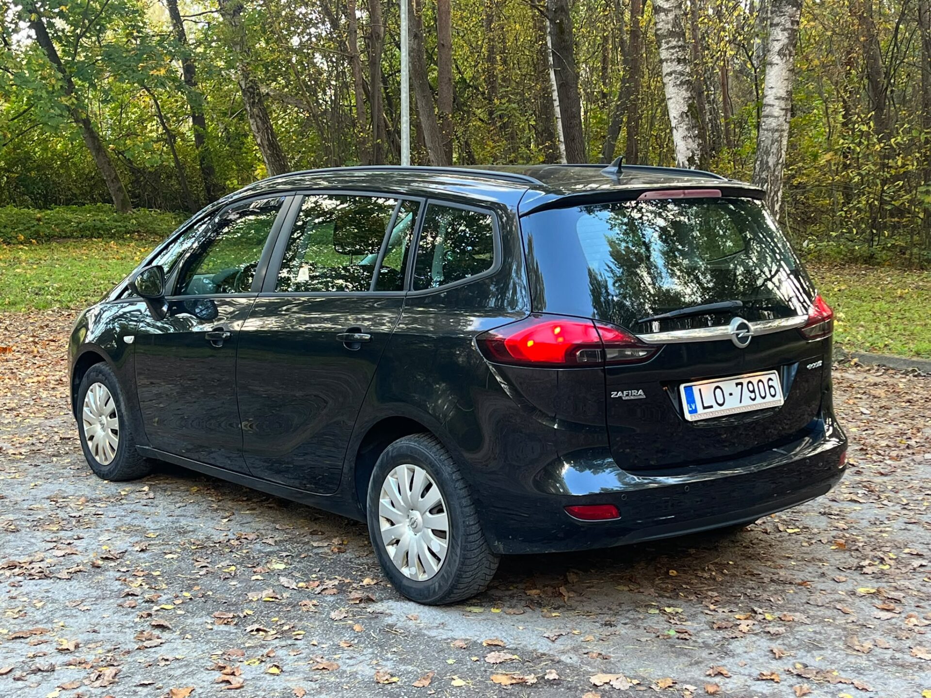 OPEL ZAFIRA TOURER 7-VIETAS